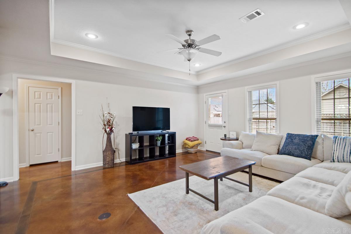 ALLI'S PLACE - Residential