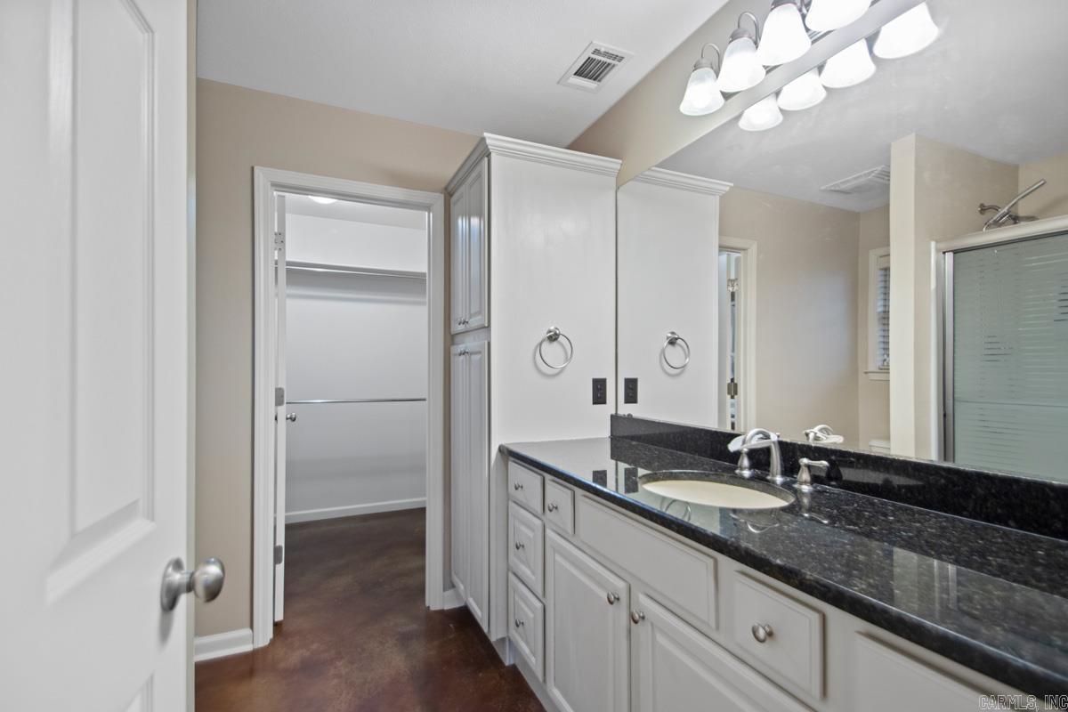 ALLI'S PLACE - Residential