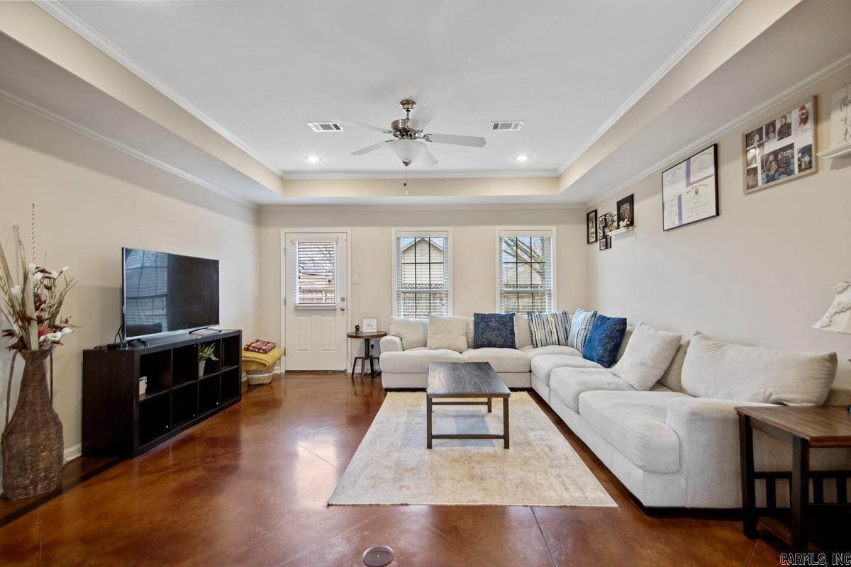 ALLI'S PLACE - Residential