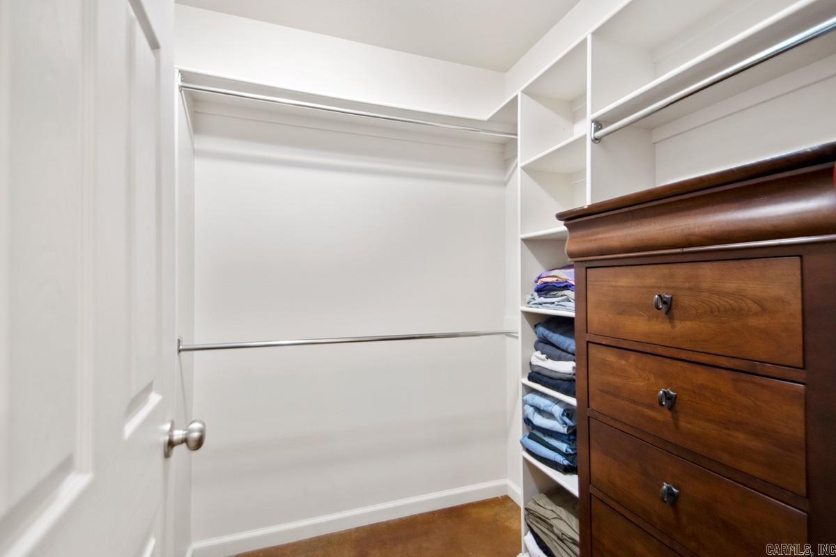 ALLI'S PLACE - Residential