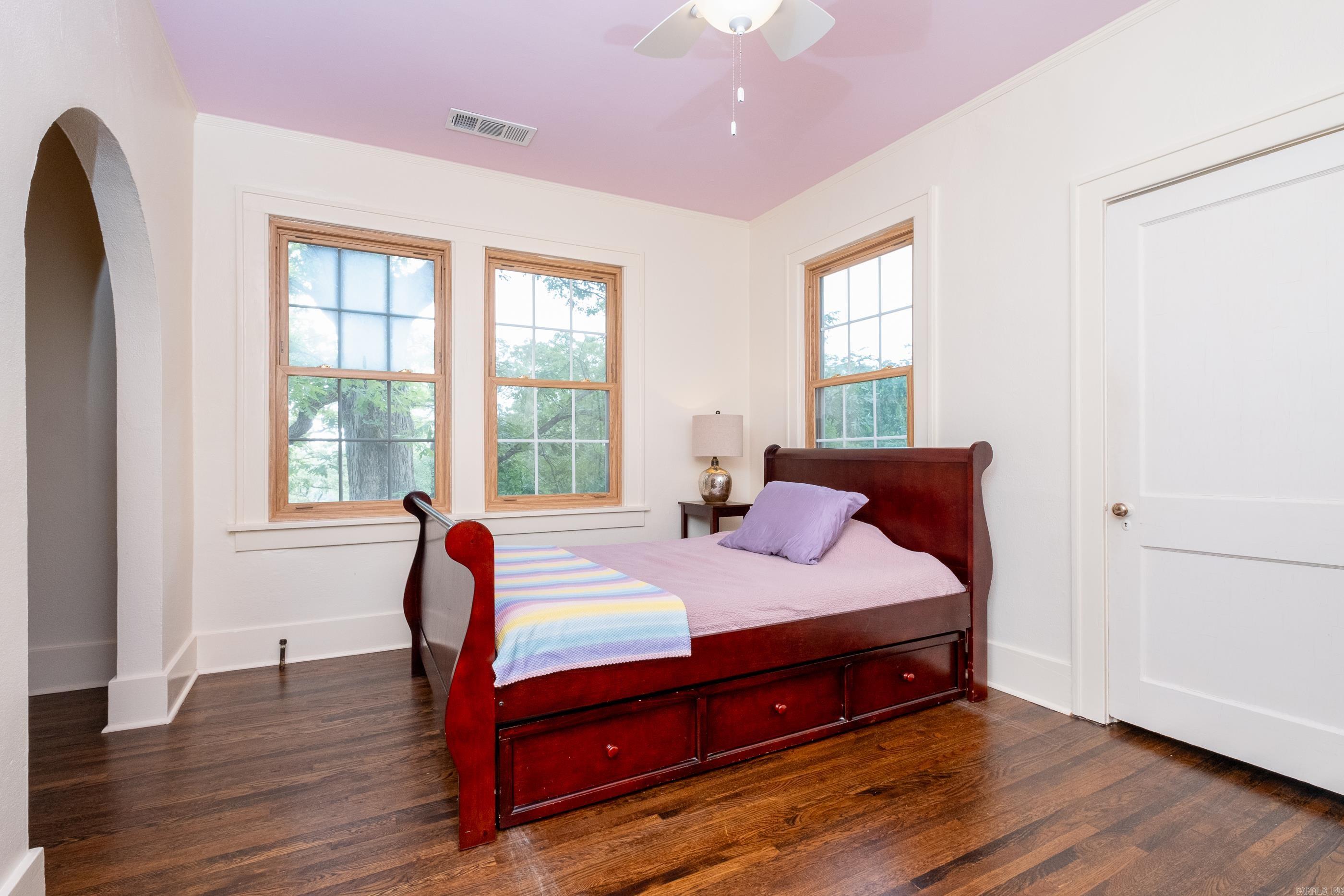 OAKWOOD PLACE - Residential