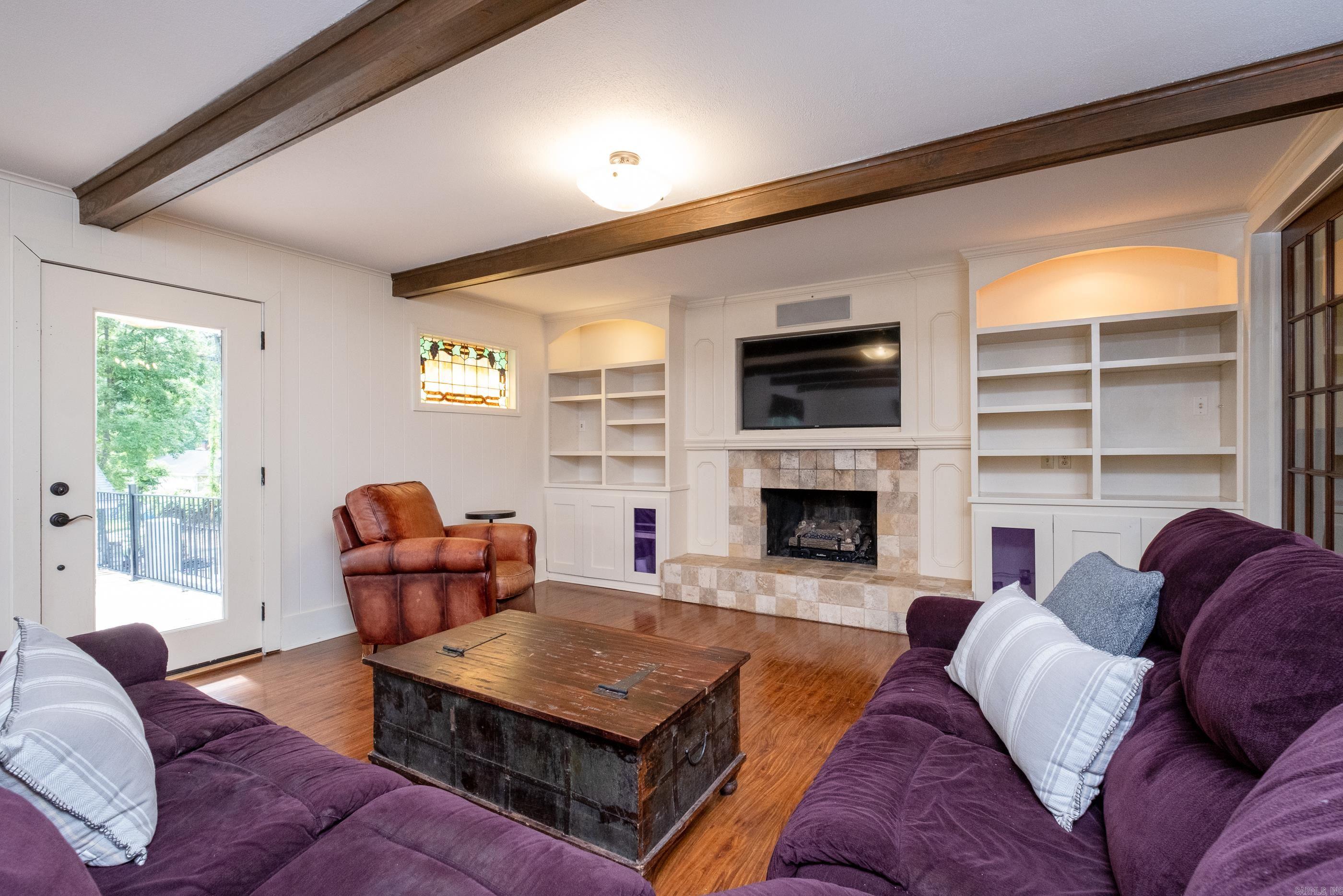 OAKWOOD PLACE - Residential