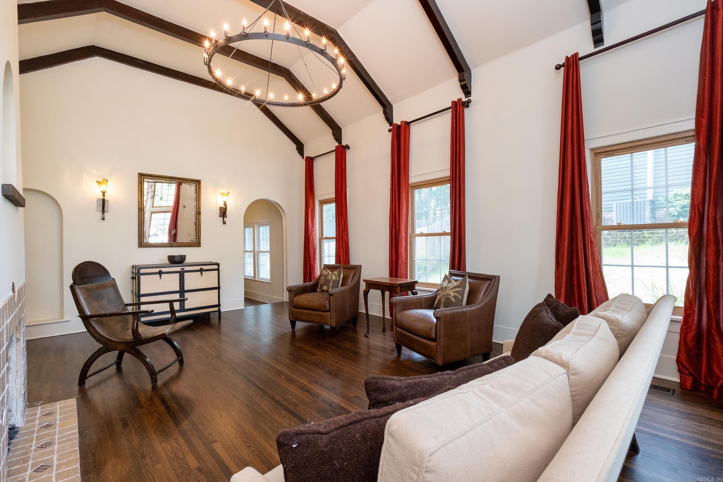 OAKWOOD PLACE - Residential