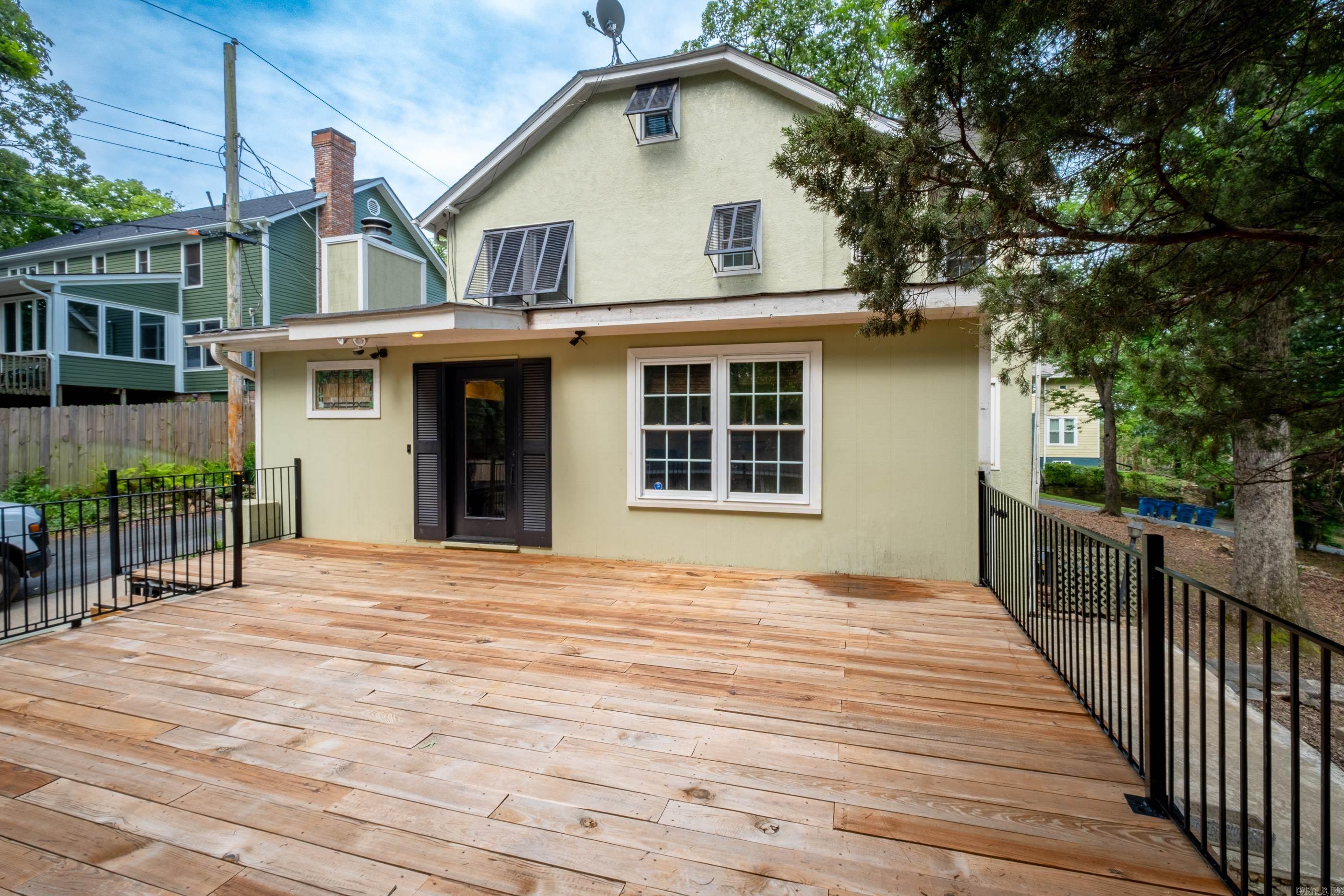 OAKWOOD PLACE - Residential