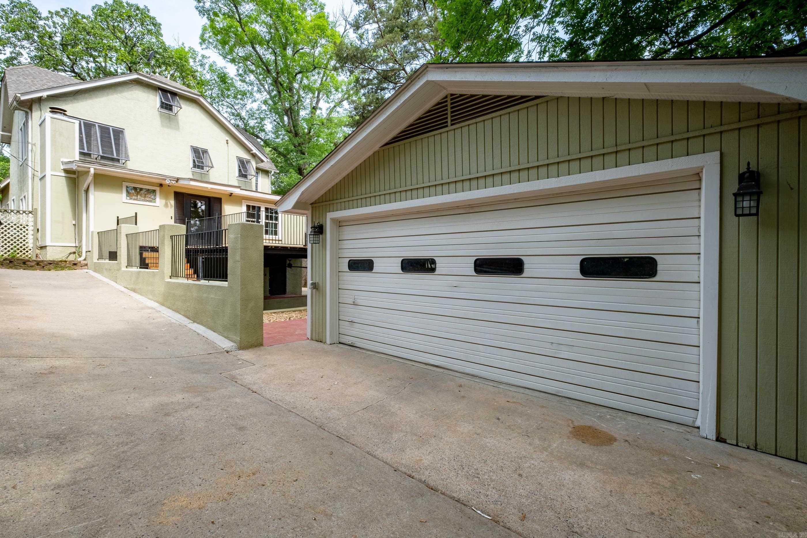 OAKWOOD PLACE - Residential