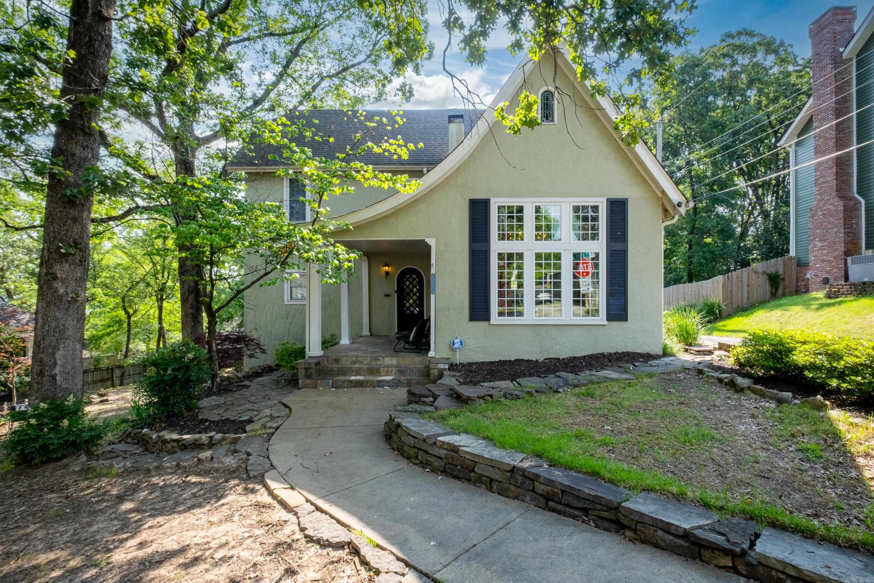 OAKWOOD PLACE - Residential