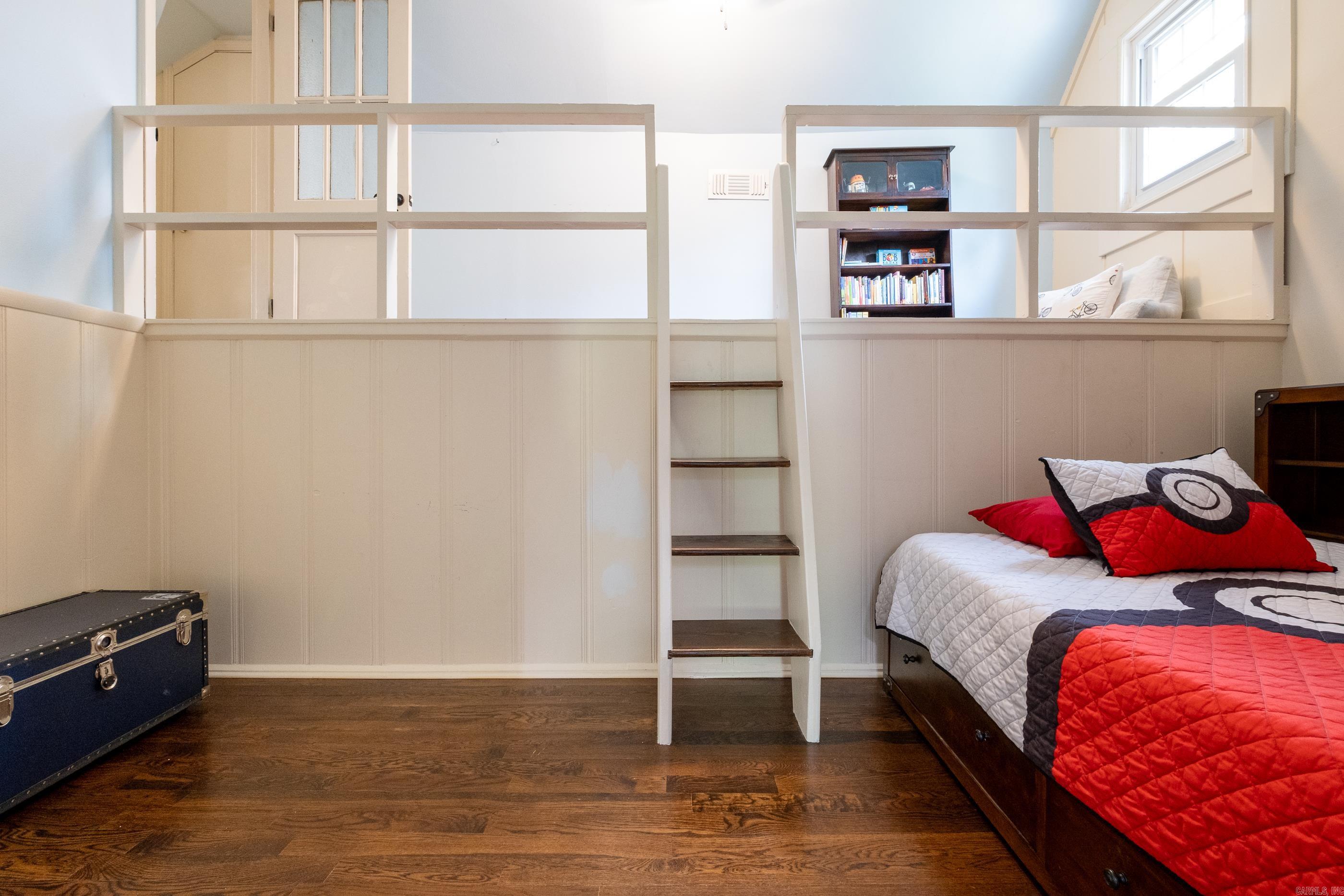 OAKWOOD PLACE - Residential