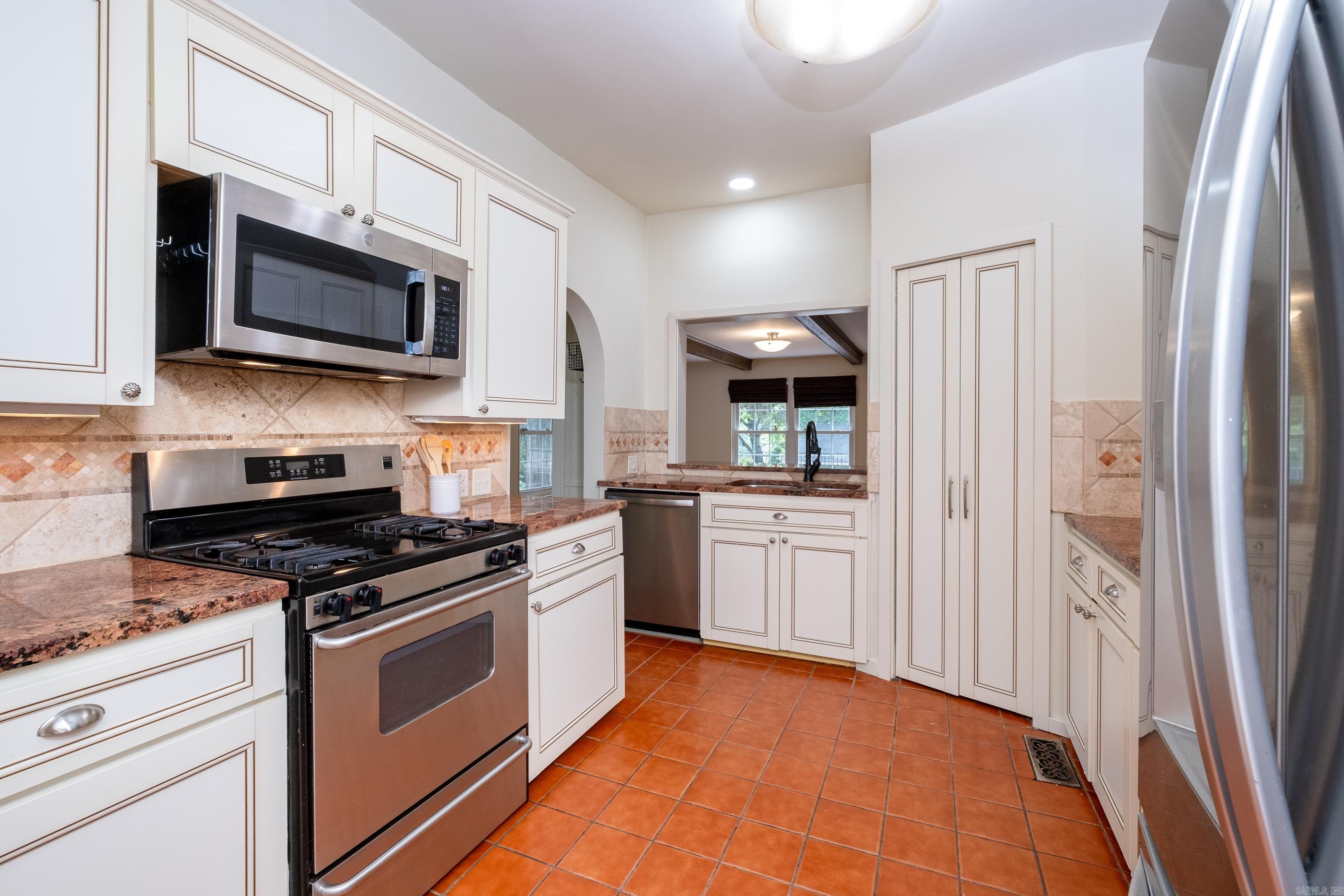 OAKWOOD PLACE - Residential