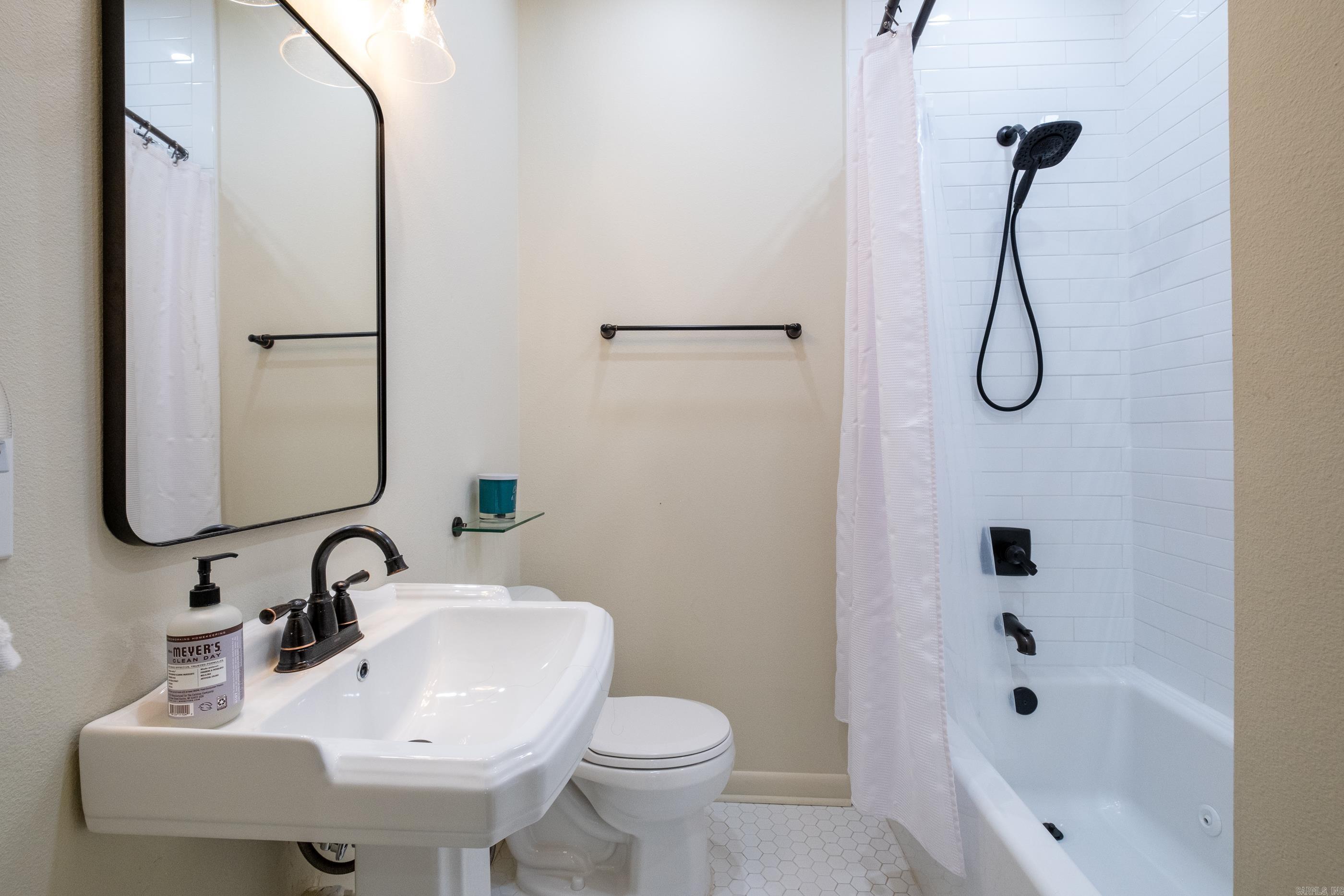 OAKWOOD PLACE - Residential