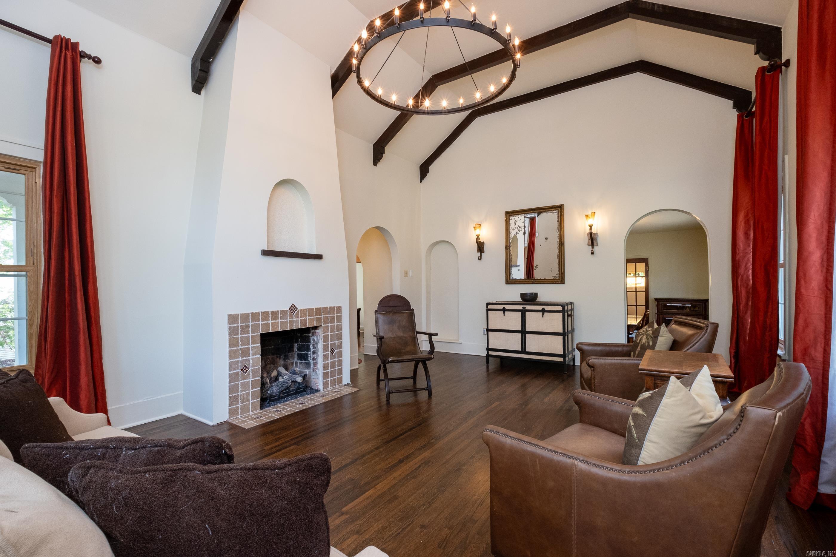 OAKWOOD PLACE - Residential