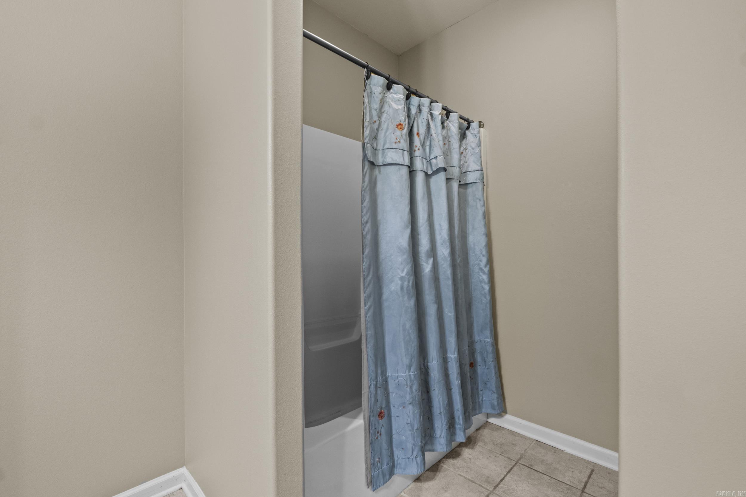 MILLERS CROSSING - Residential