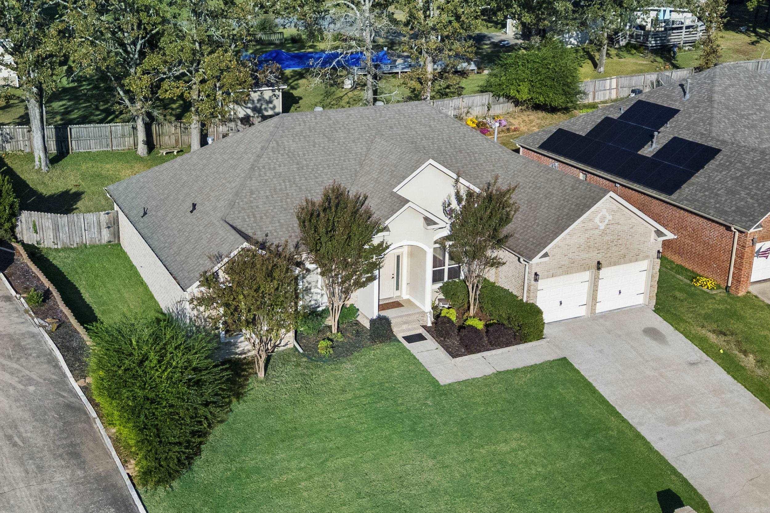 MILLERS CROSSING - Residential