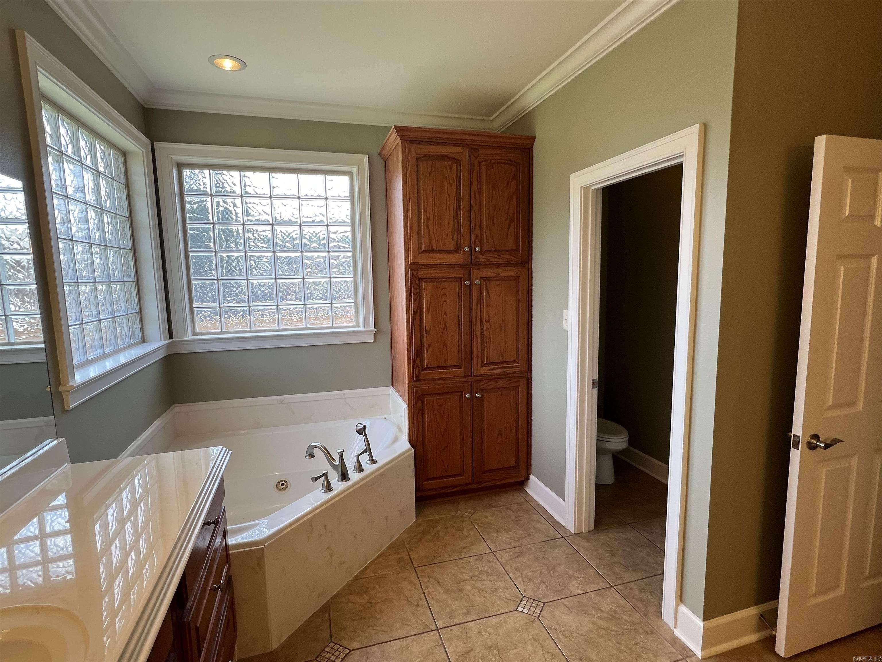 MAUMELLE VALLEY ESTATES - Residential