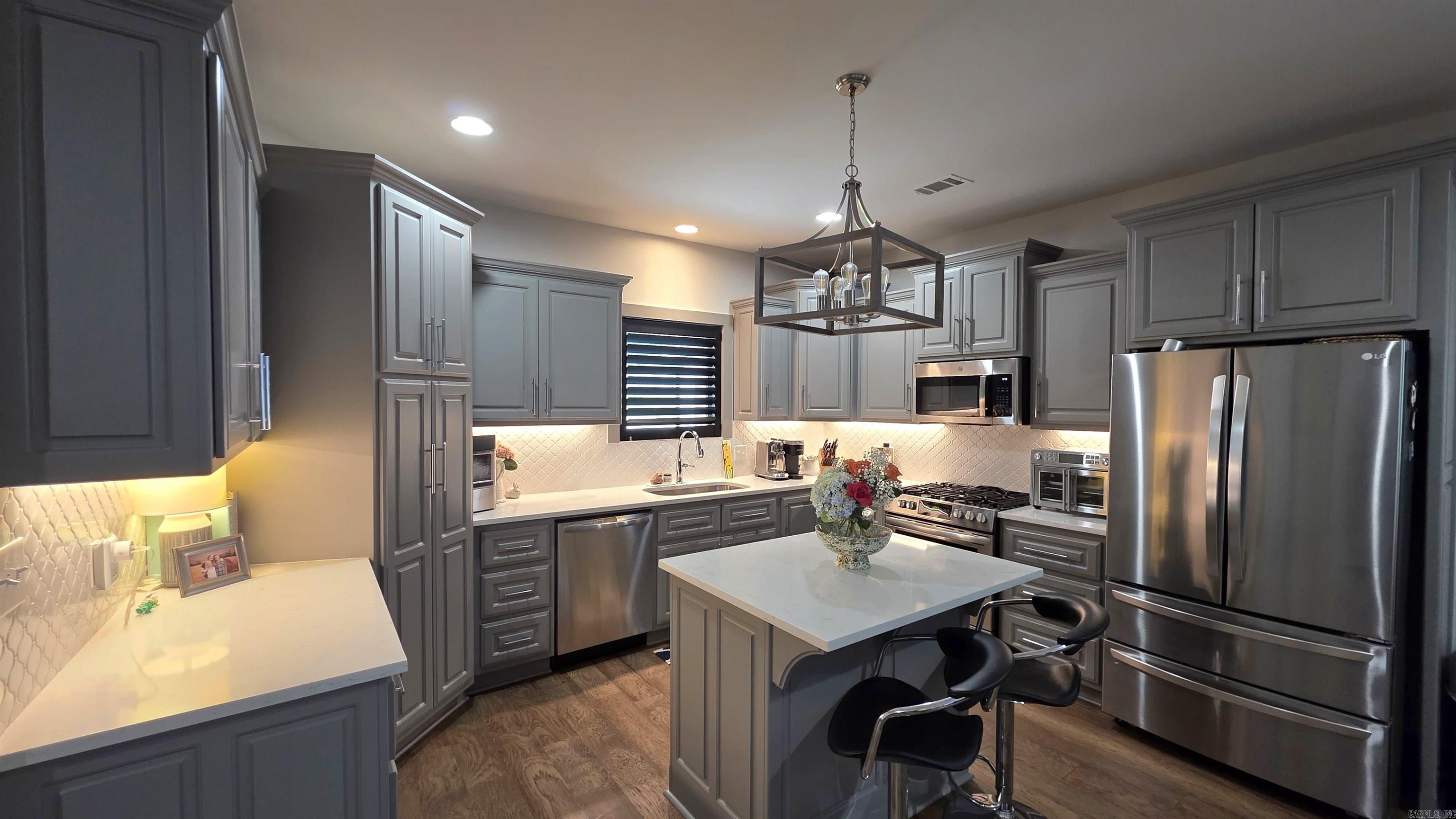 GIBRALTER HGTS - Residential