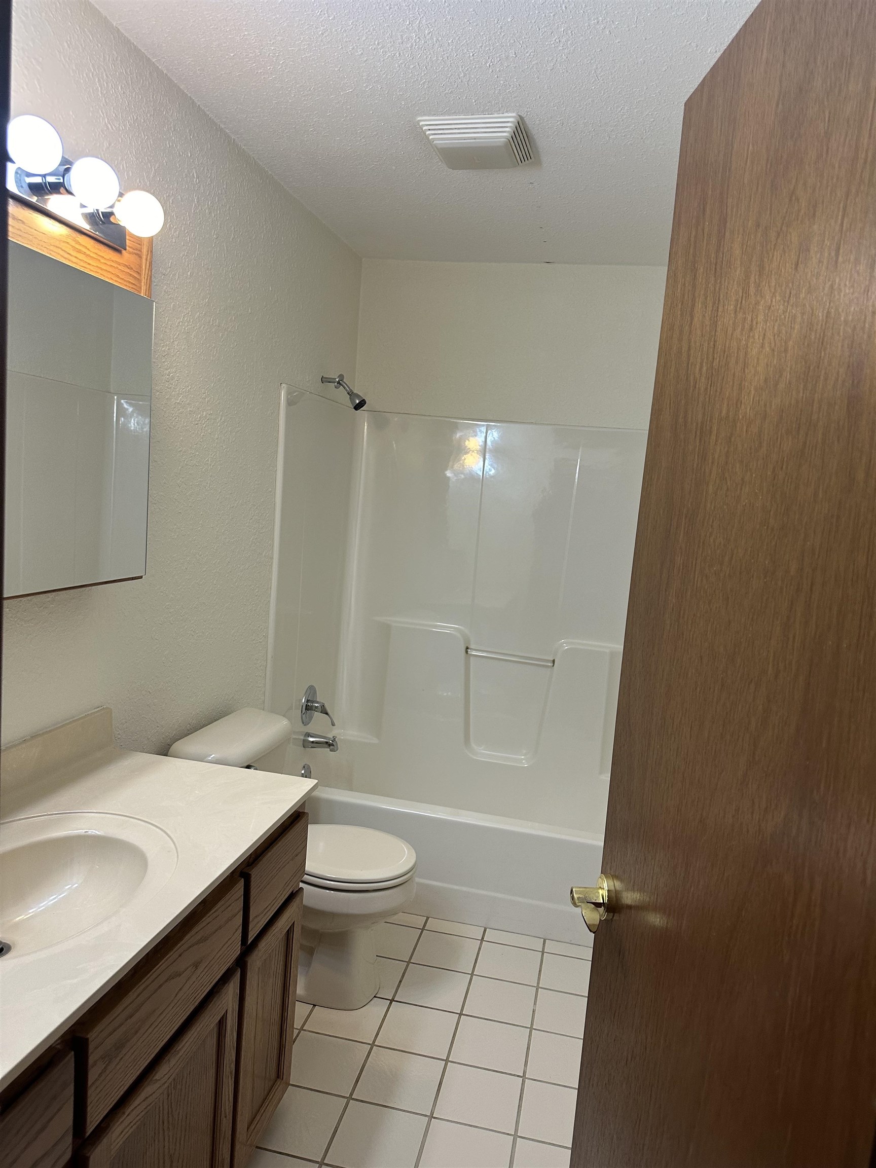 Dakota Second - Residential