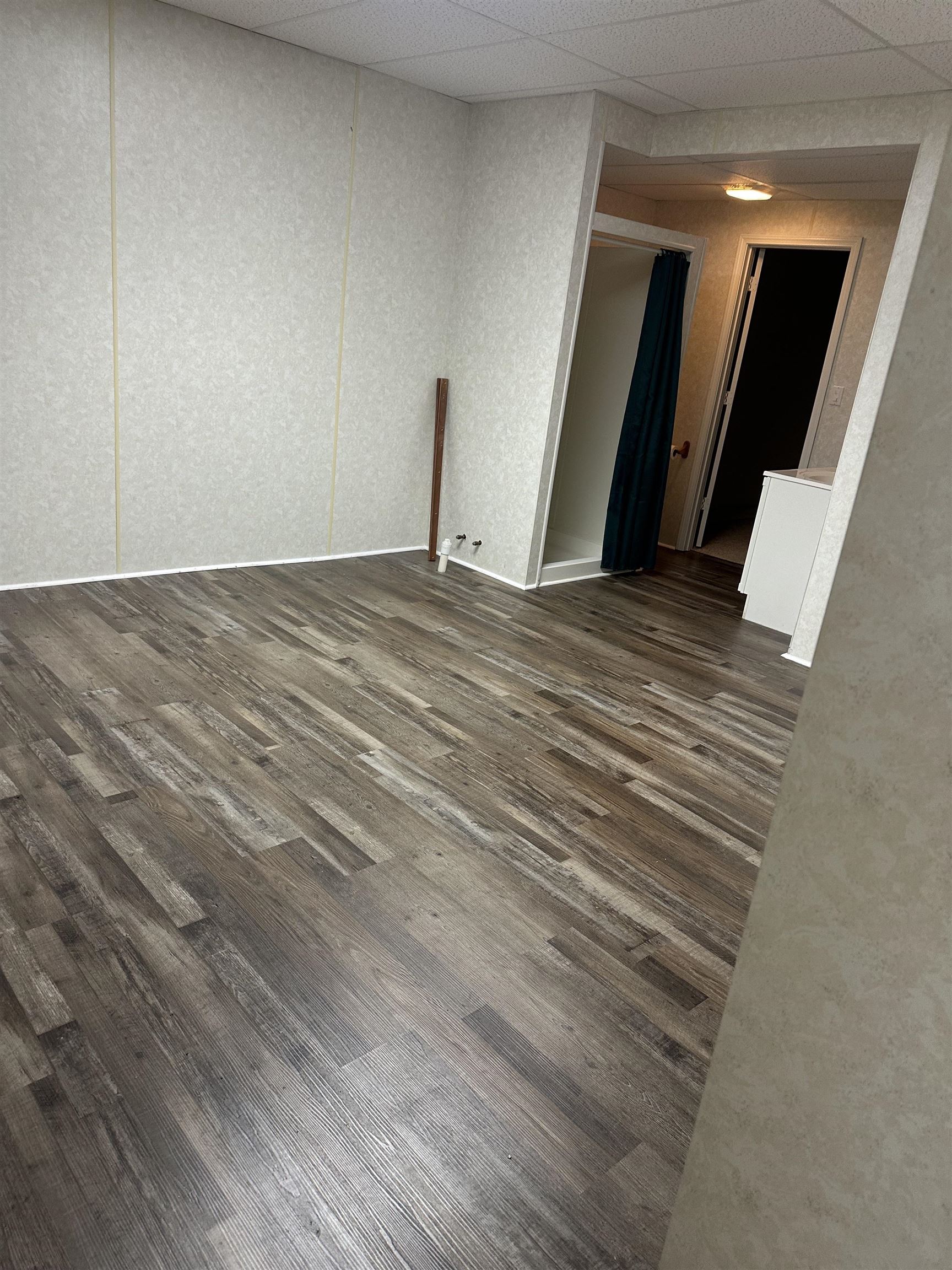 Dakota Second - Residential