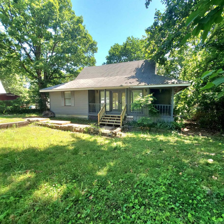 Such a gem!!! Check out this cute as a button home in town. 2 bedroom 2 bath home with an extra room that can be an office, game room for the kids or another bedroom. Upstairs is a loft area for even more sleeping space or a little nook for your reading area! There is a storage shed and a back deck. Plenty of room for a growing family. This property is very close to the park where the kids can play or you can go on the walking trail. The square isn't too far away either, where you can go relax and enjoy music on the weekends. Many opportunities with this one.