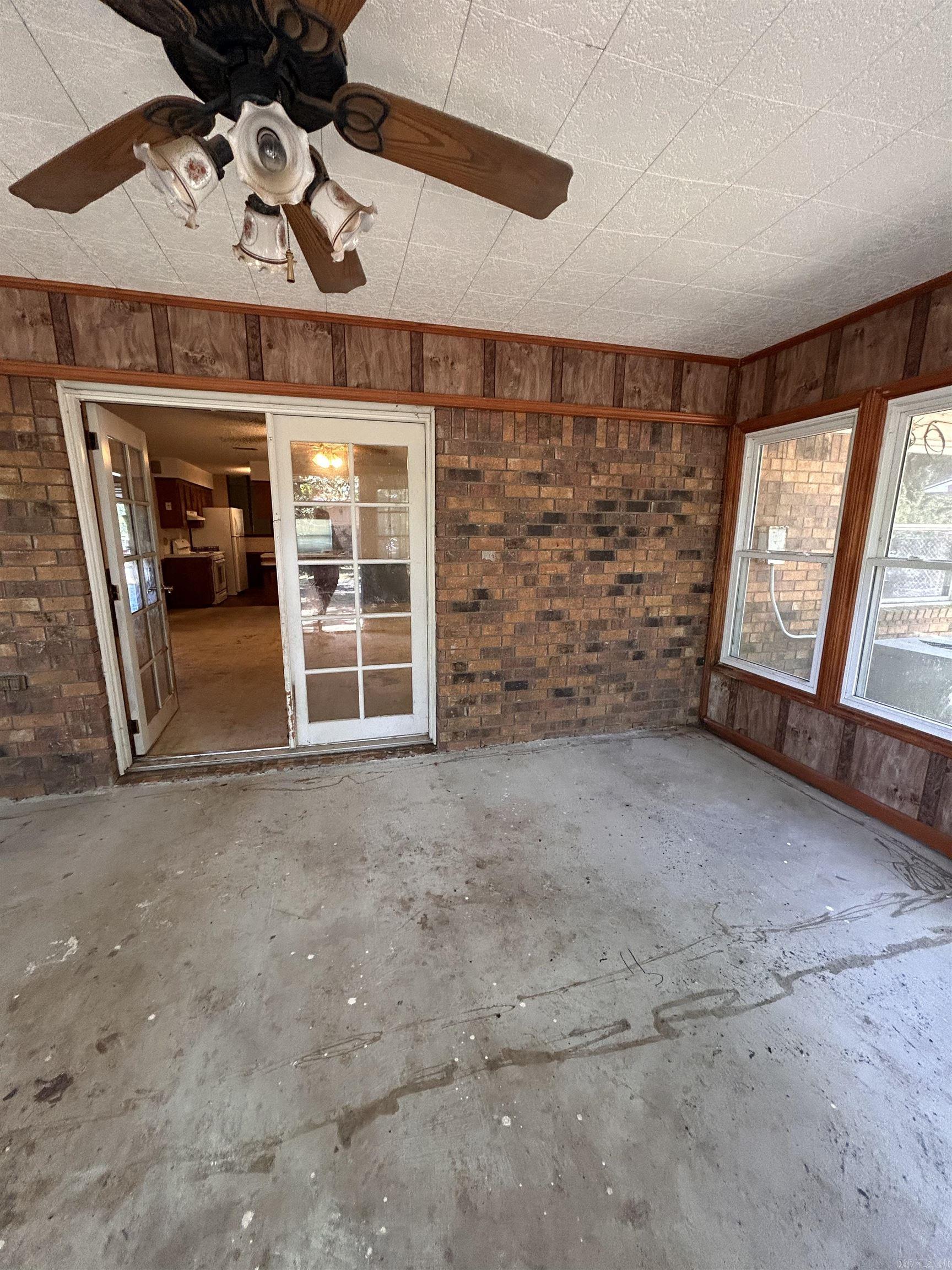 Springhill Manor West - Residential