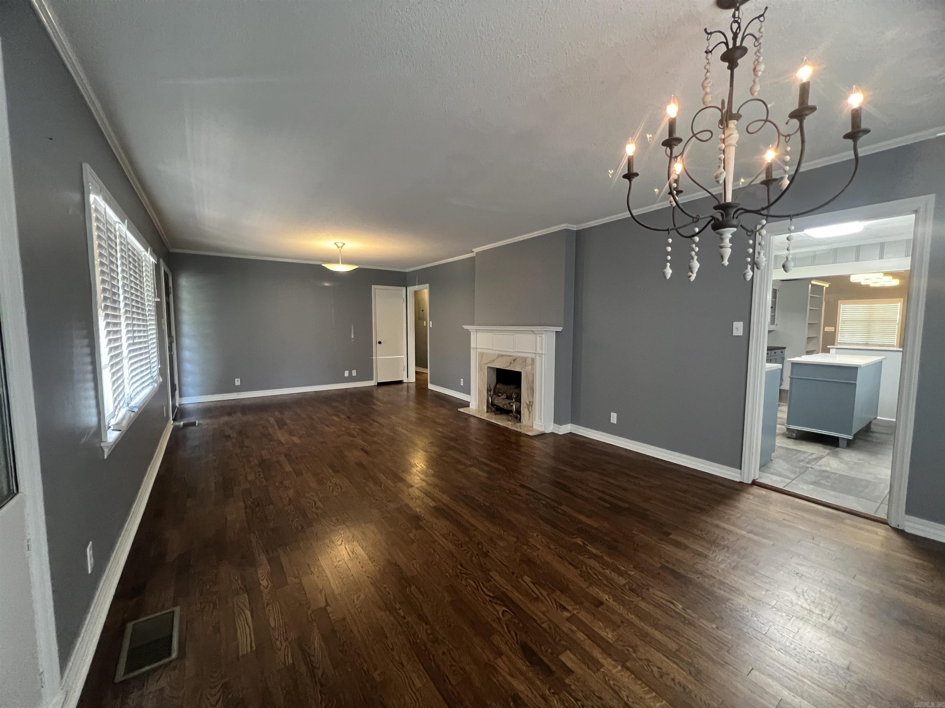 WEST THOMPSON HEIGHTS - Residential
