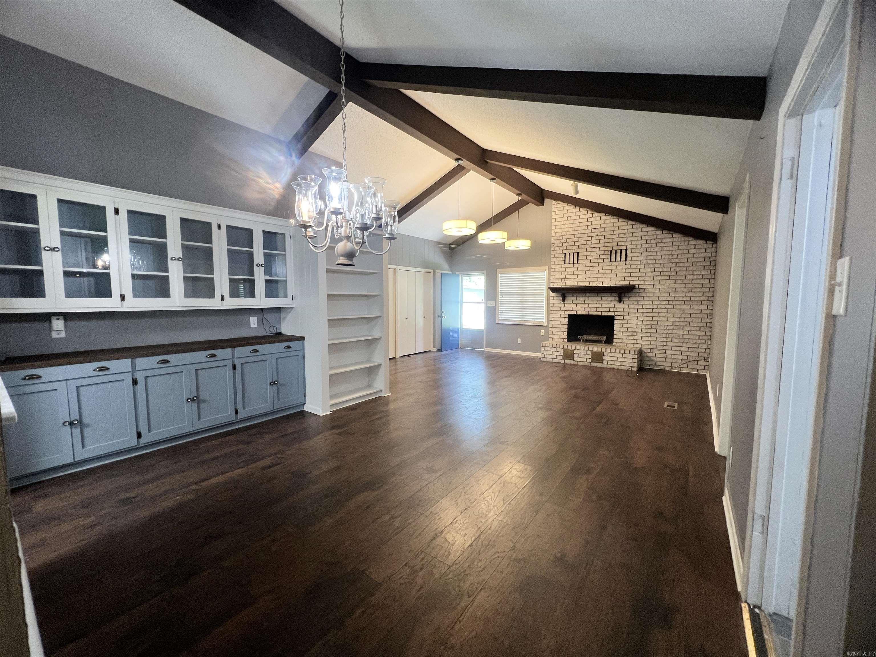 WEST THOMPSON HEIGHTS - Residential