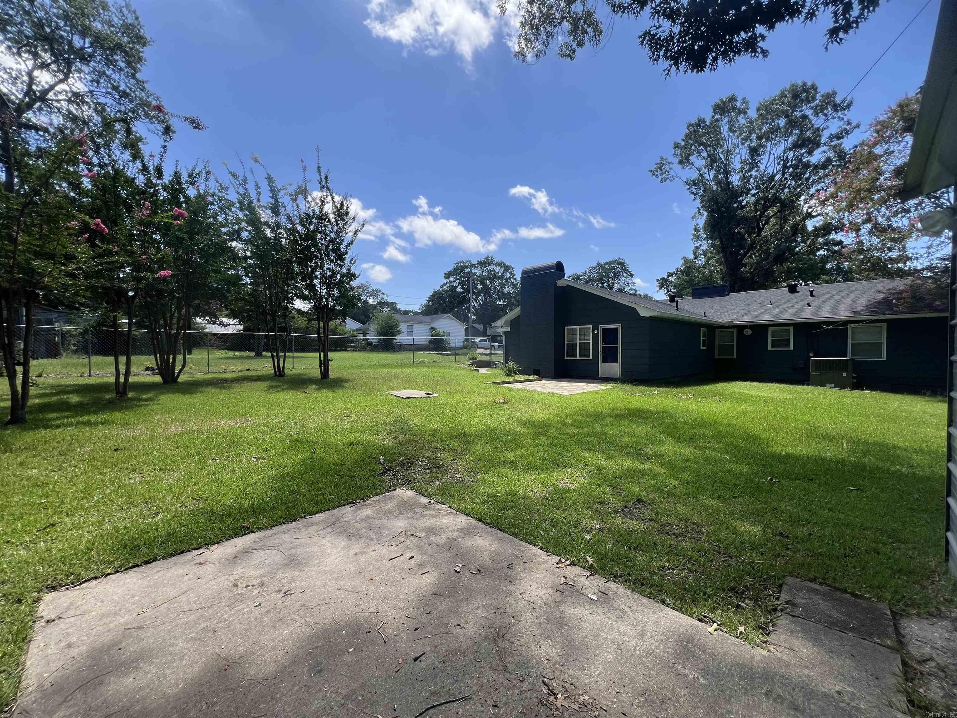 WEST THOMPSON HEIGHTS - Residential