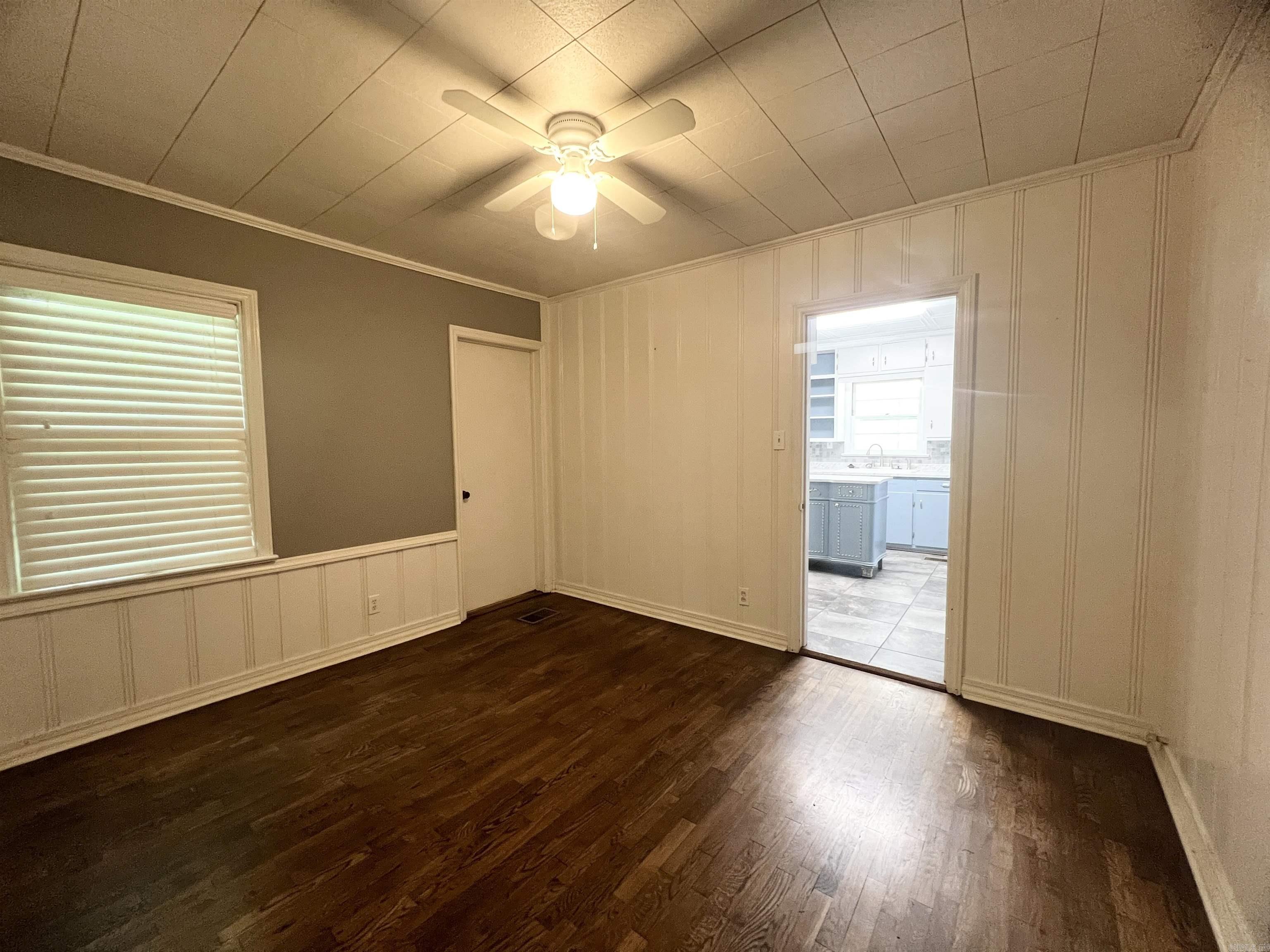 WEST THOMPSON HEIGHTS - Residential