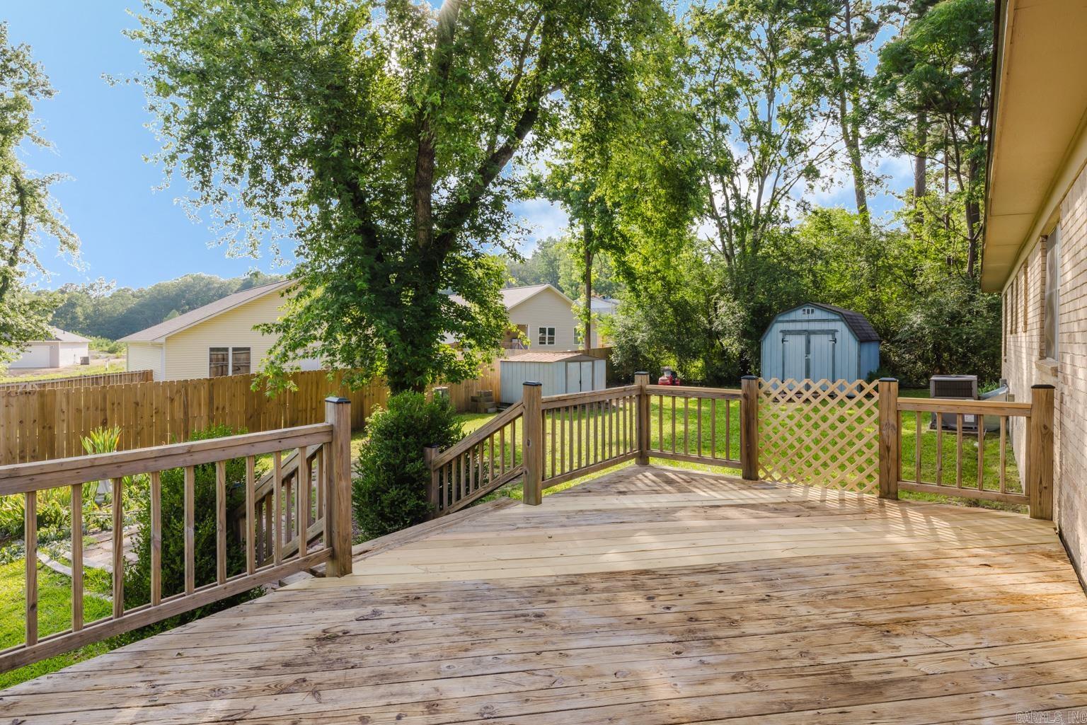 LAKE TOWN - Residential