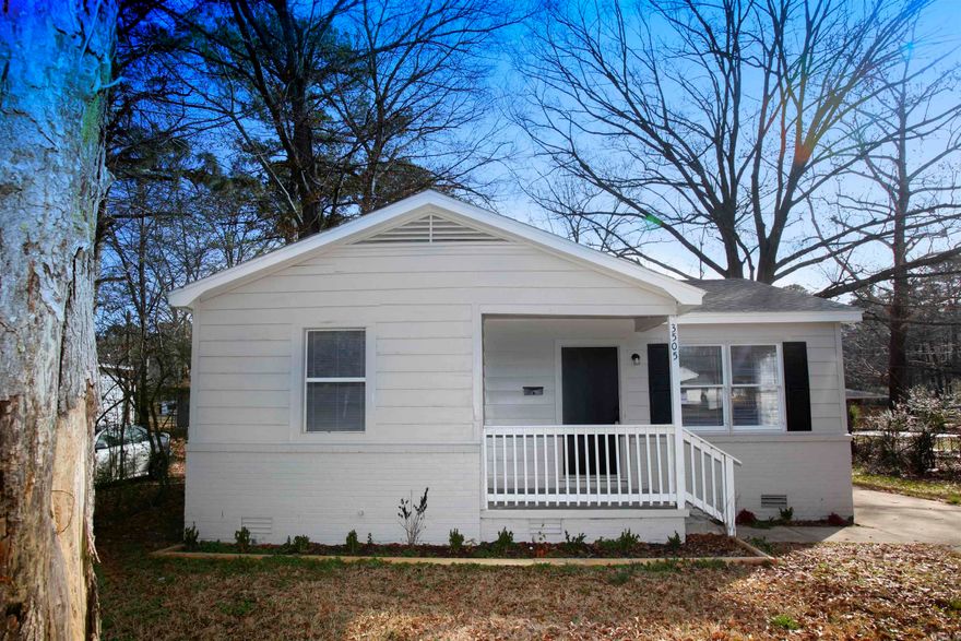 Cute 2BD/1BA home in the center of Little Rock! Cute front porch and great curb appeal. Spacious living room with plenty of natural light. Separate dining room perfect for enjoying meals with family or friends. Granite countertops in kitchen. Ceiling fans and carpet in bedrooms. Covered back deck with a fenced yard that is great for anyone with kids or pets. This property is managed by Hoffman Team so beware of scammers - we will never ask you to Cashapp us money. The lease for this property is for 18 months to 2 years with a 3% increase after the first year. Income must be 3x the amount of rent. Deposit, first month’s rent, and the $50 administration fee due before move in. This property does not accept section 8.