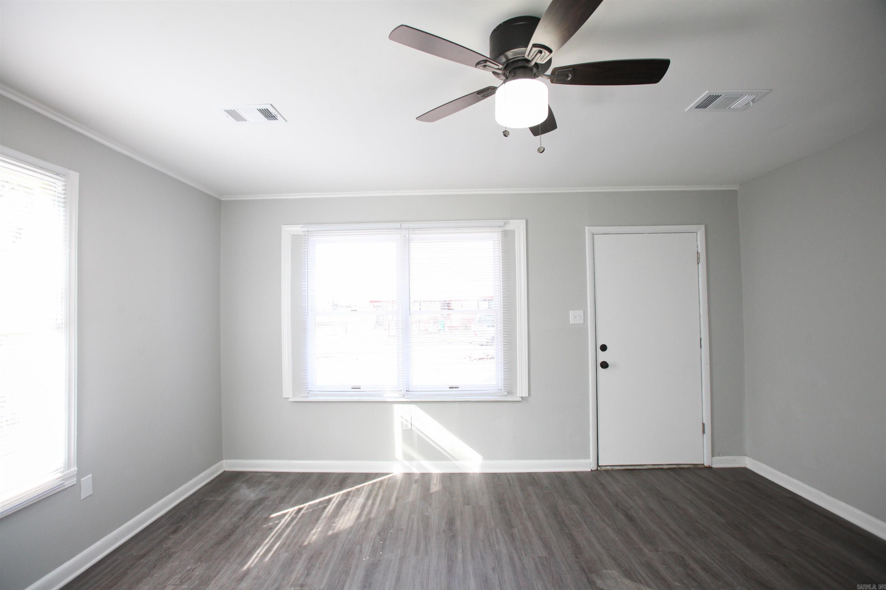 John Barrow 1L - Residential Lease