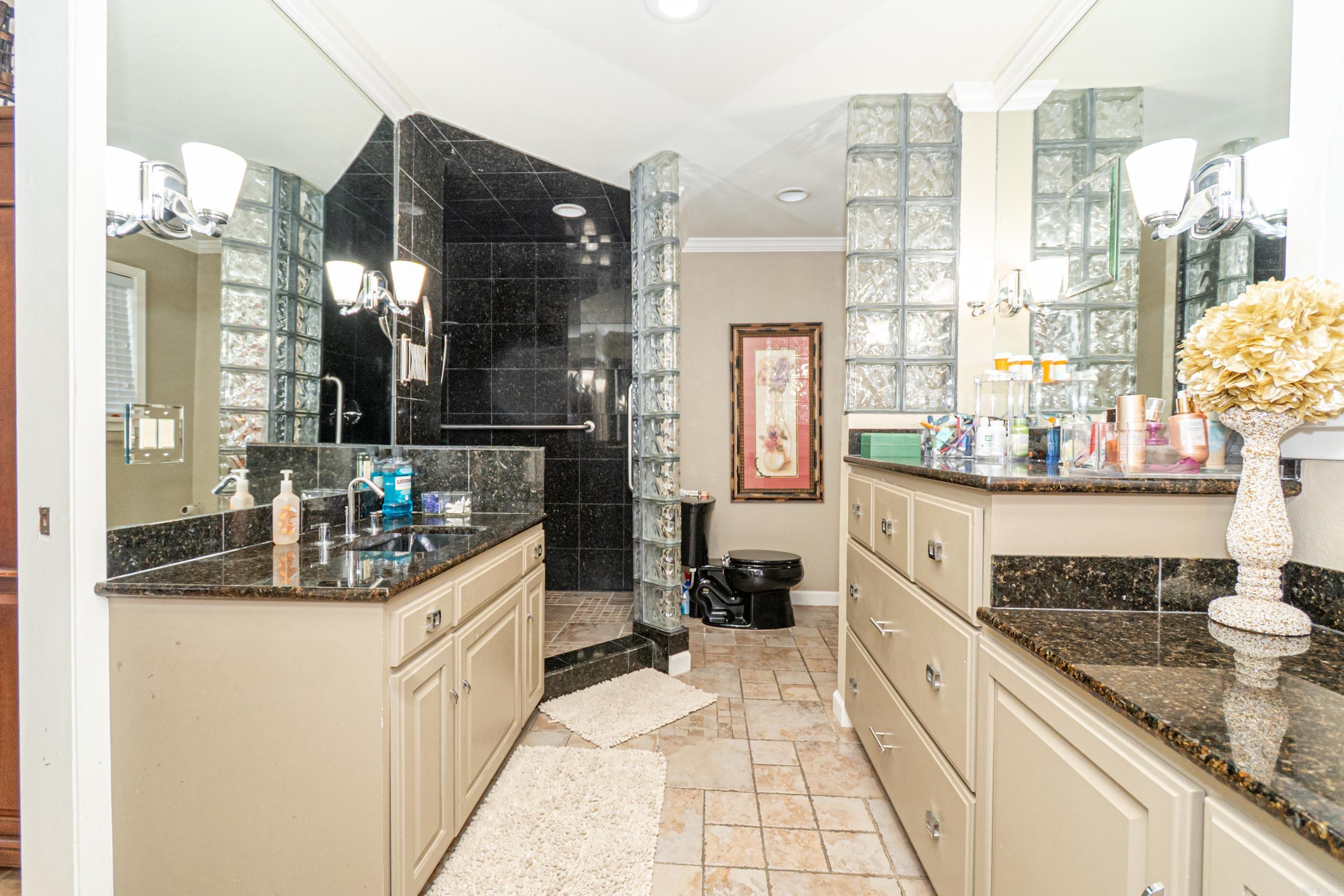 BRENTWOOD - Residential