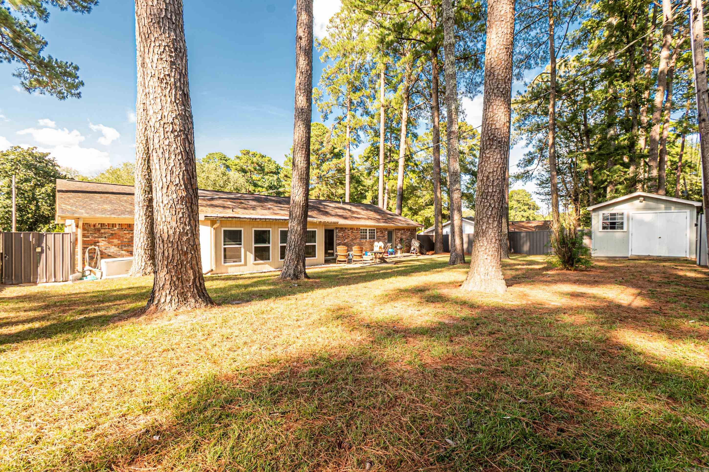 BRENTWOOD - Residential
