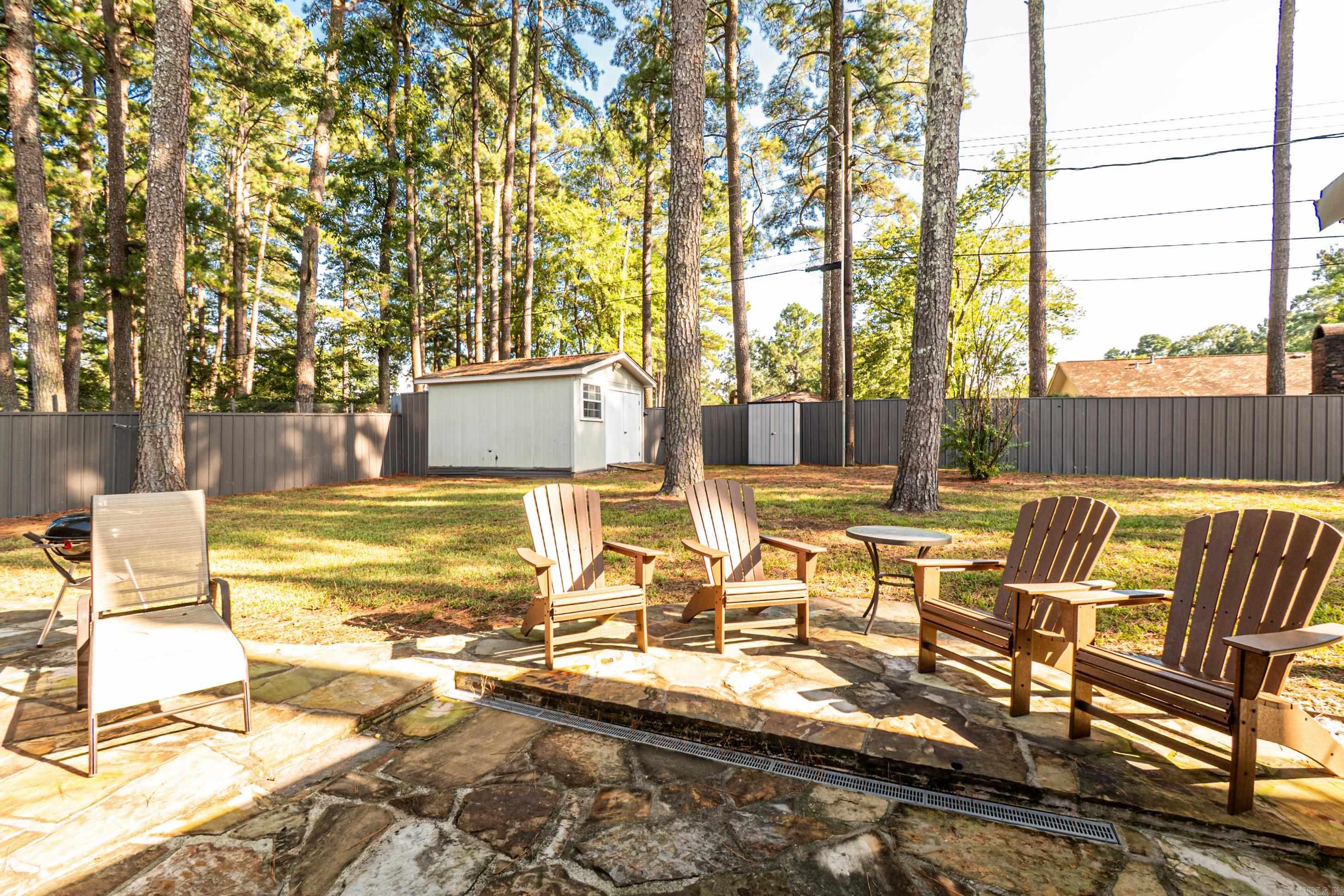 BRENTWOOD - Residential
