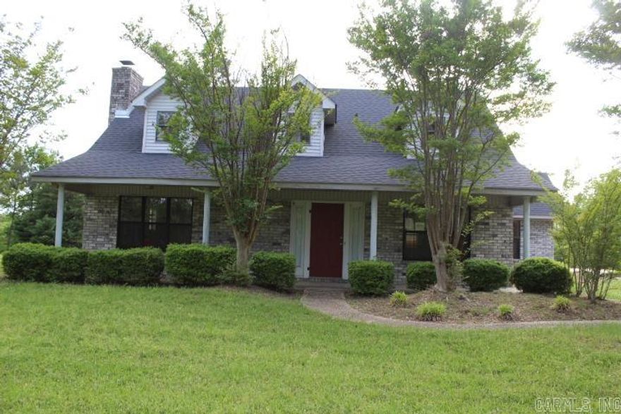 No Disclosure. To be sold AS IS.  Buyers must sign up and submit bids through www.xome.com.  All auction properties are subject to a 5% buyer premium pursuant to the event agreement and acuction terms and conditions. Minimums will apply.  Buyers and buyer agent are to verify any and all information.  Please refer to the purchase contract for fees/costs paid by seller/buyer.   If buyer requests inspection please add in offer- buyer to be responsible for turning on any utilities required for inspection/inspection.