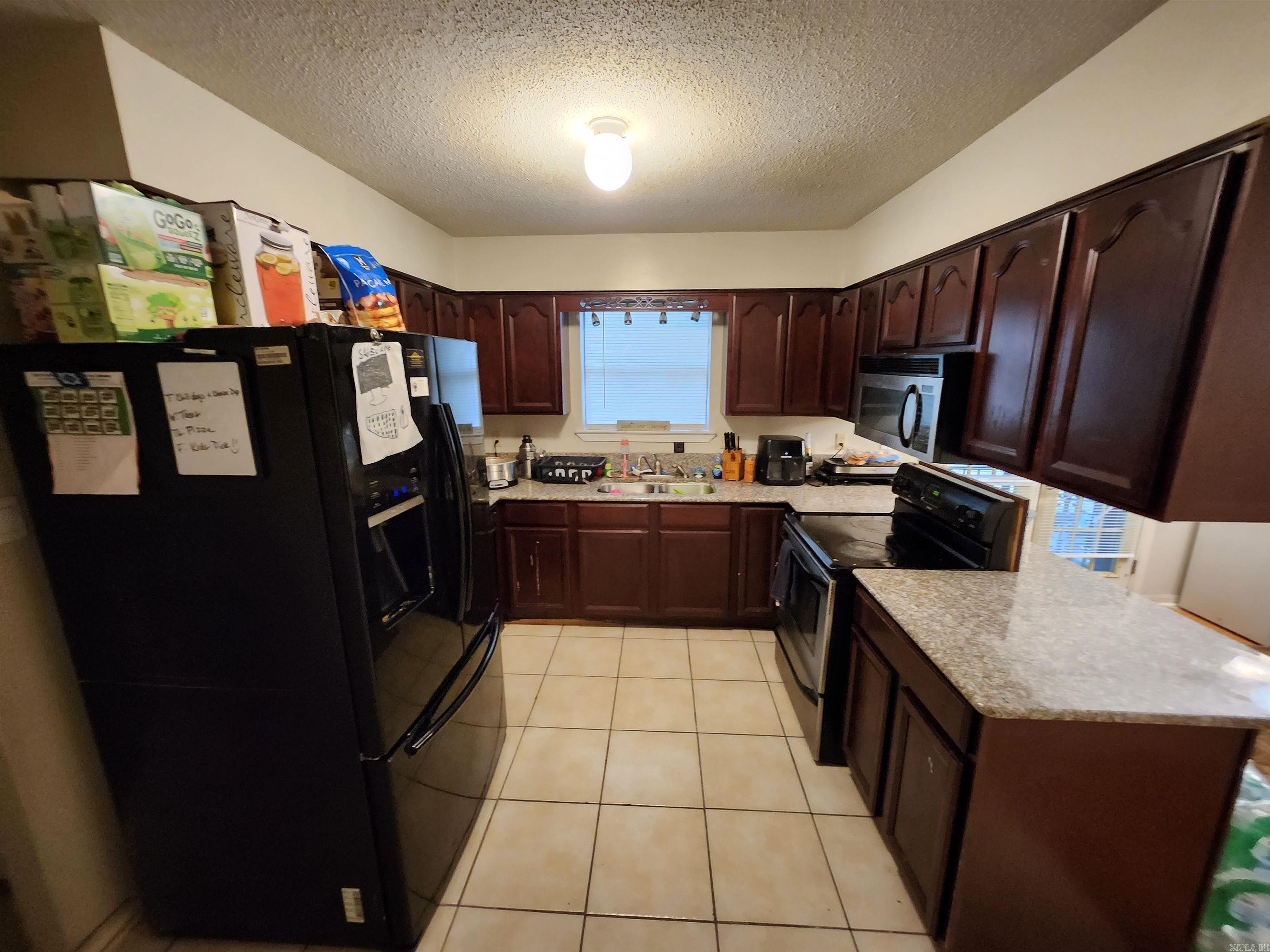 WOODLAND RIDGE - Residential