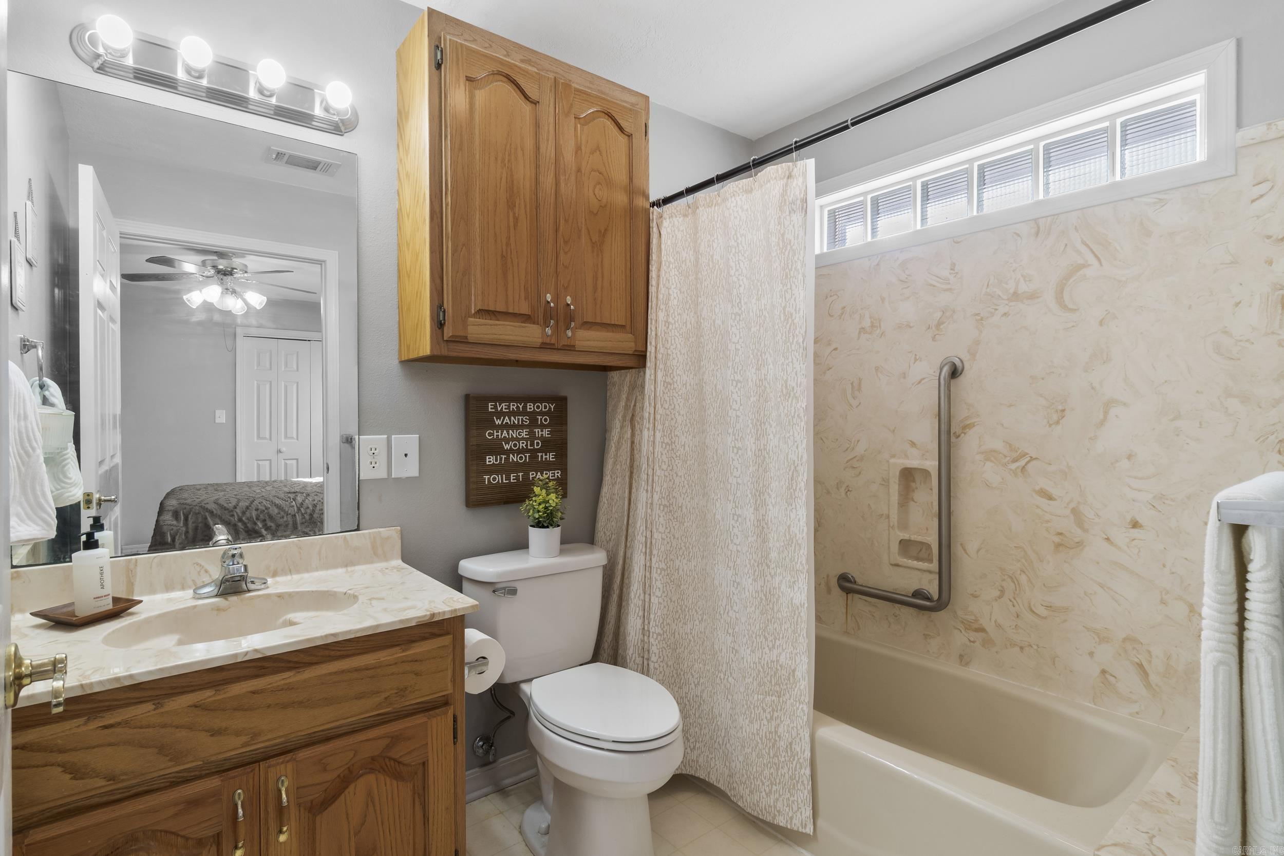 RIVER OAKS TRACE - Residential