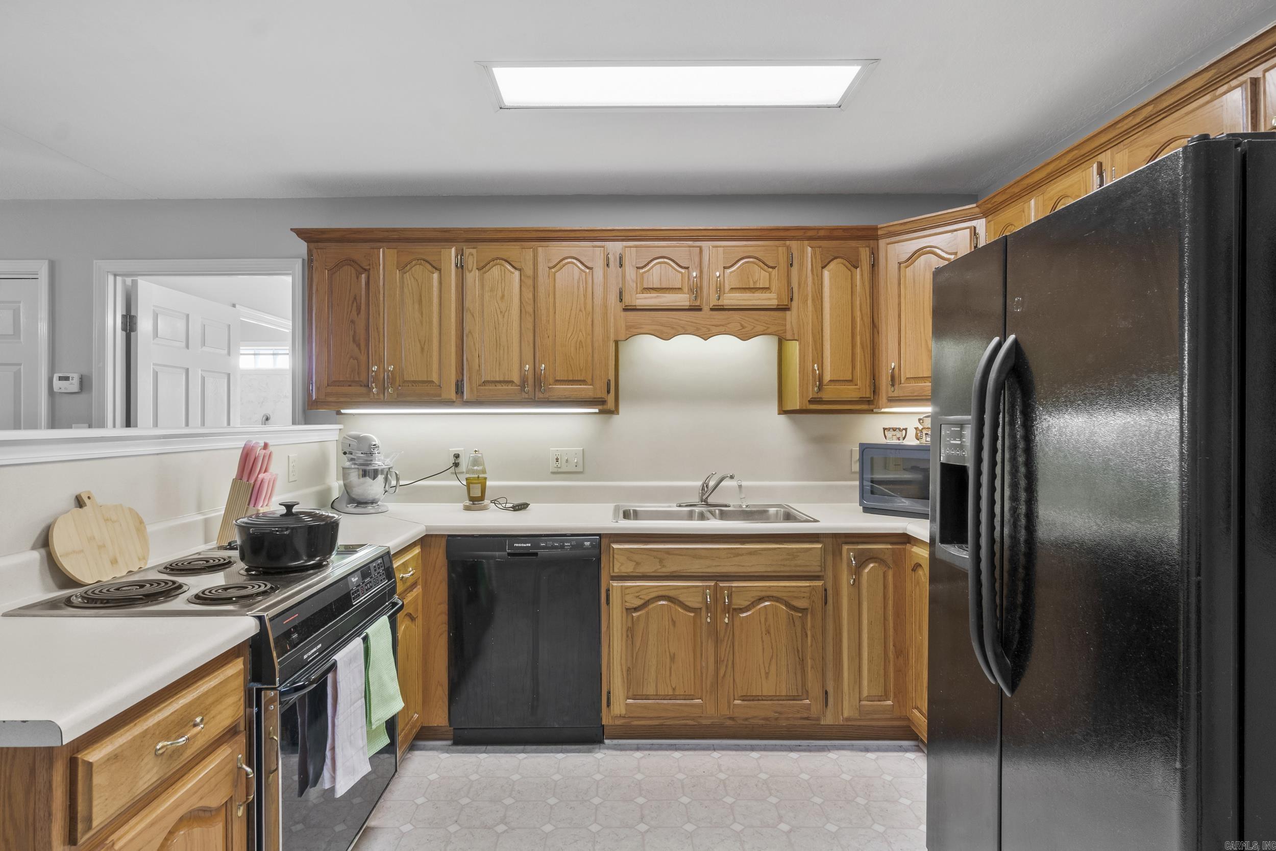 RIVER OAKS TRACE - Residential
