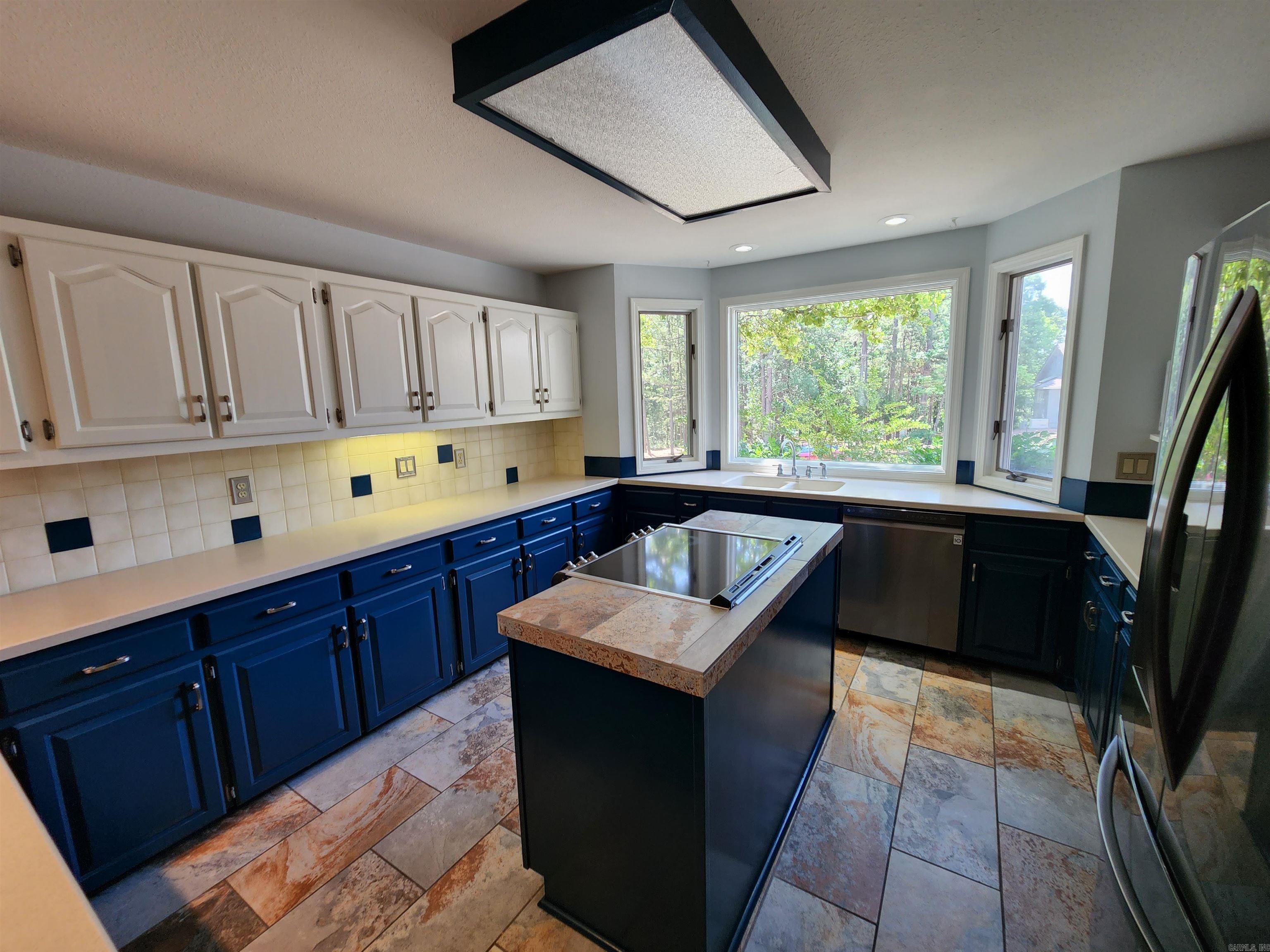 MOUNTAIN RANCH - Residential