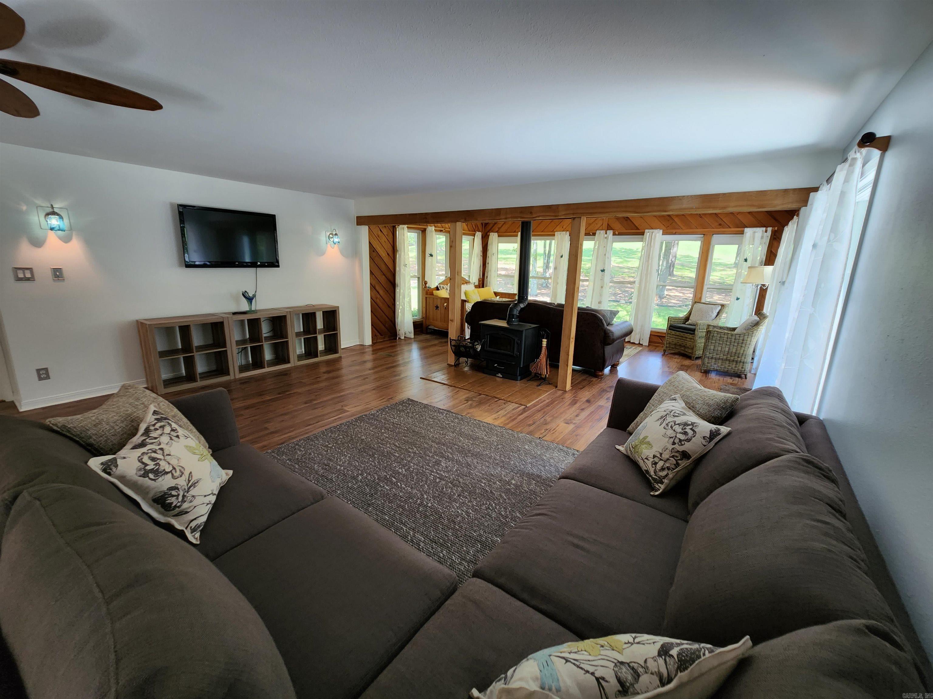 MOUNTAIN RANCH - Residential