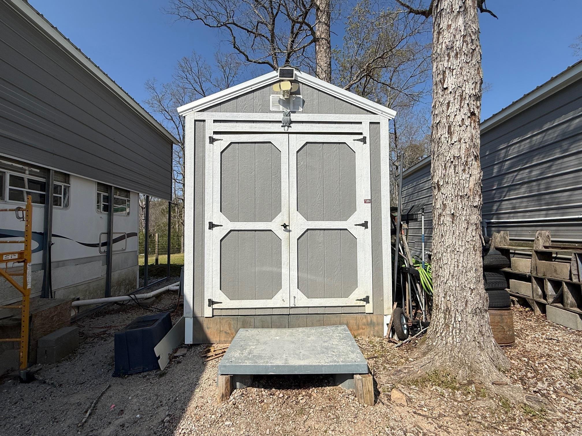 Metes & Bounds - Land