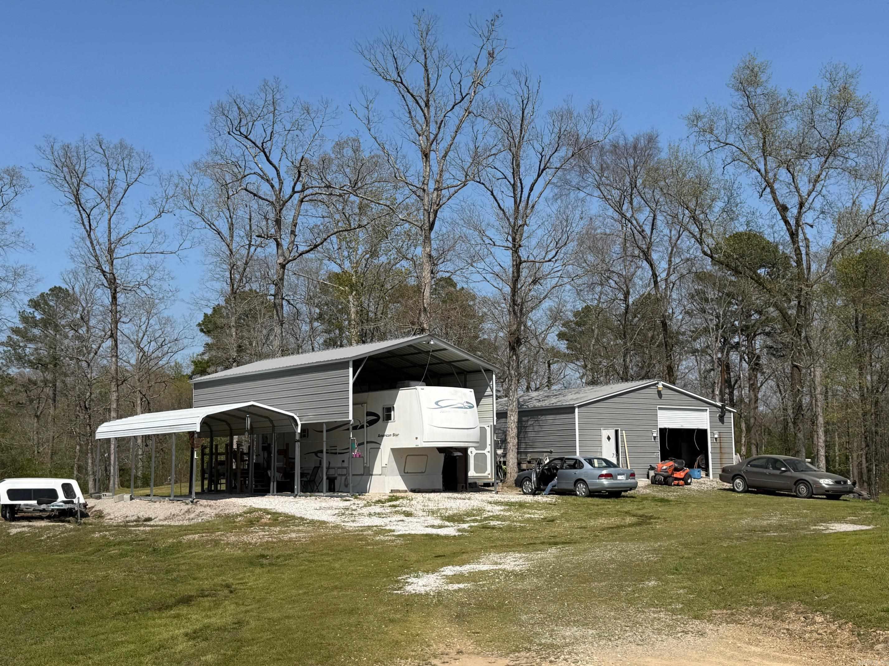 Metes & Bounds - Land