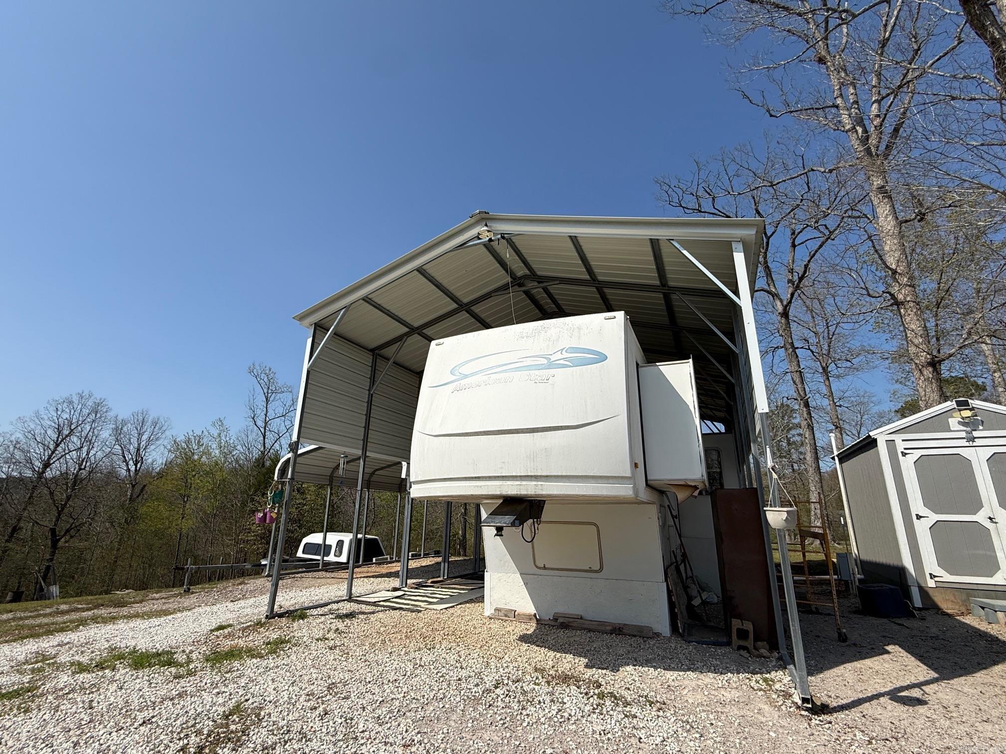 Metes & Bounds - Land