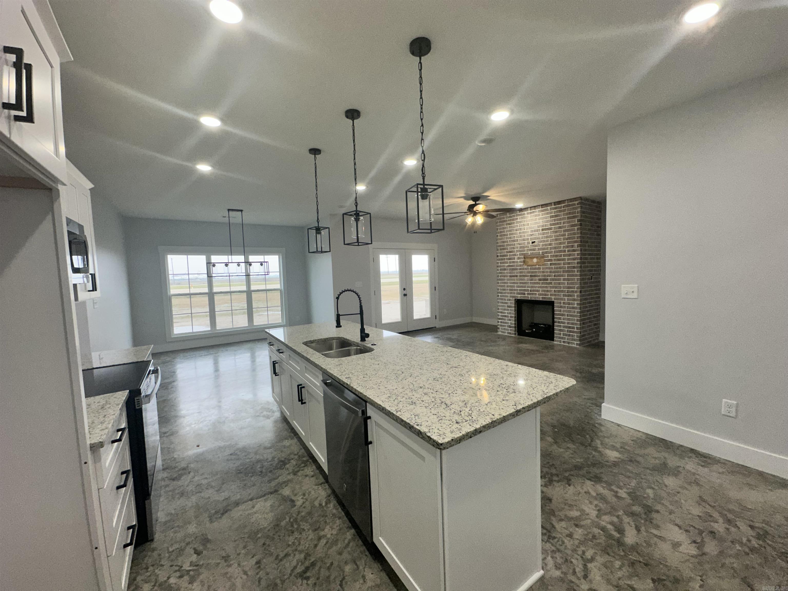 Diamond - Residential