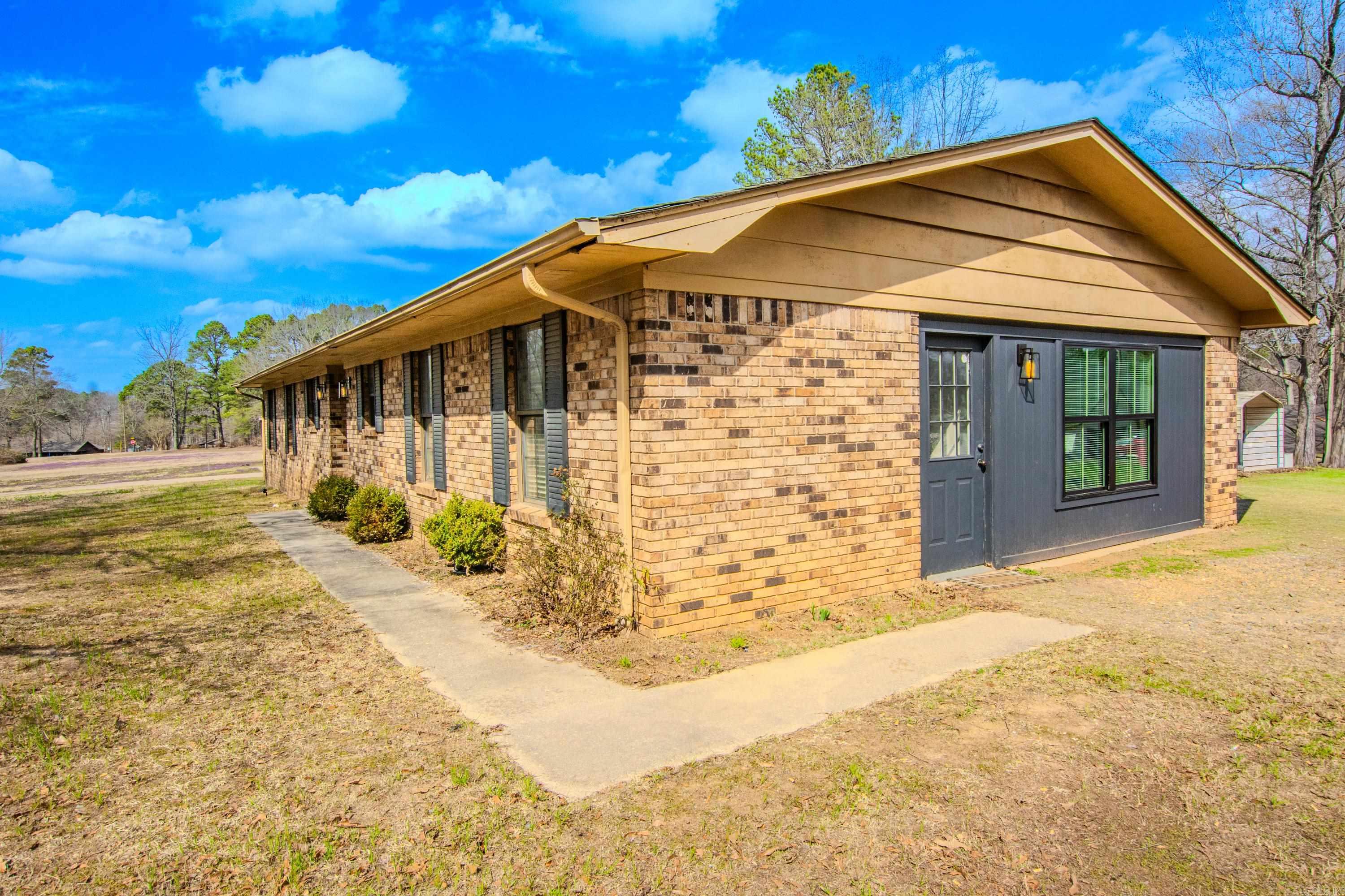 VALLEY PINES - Residential