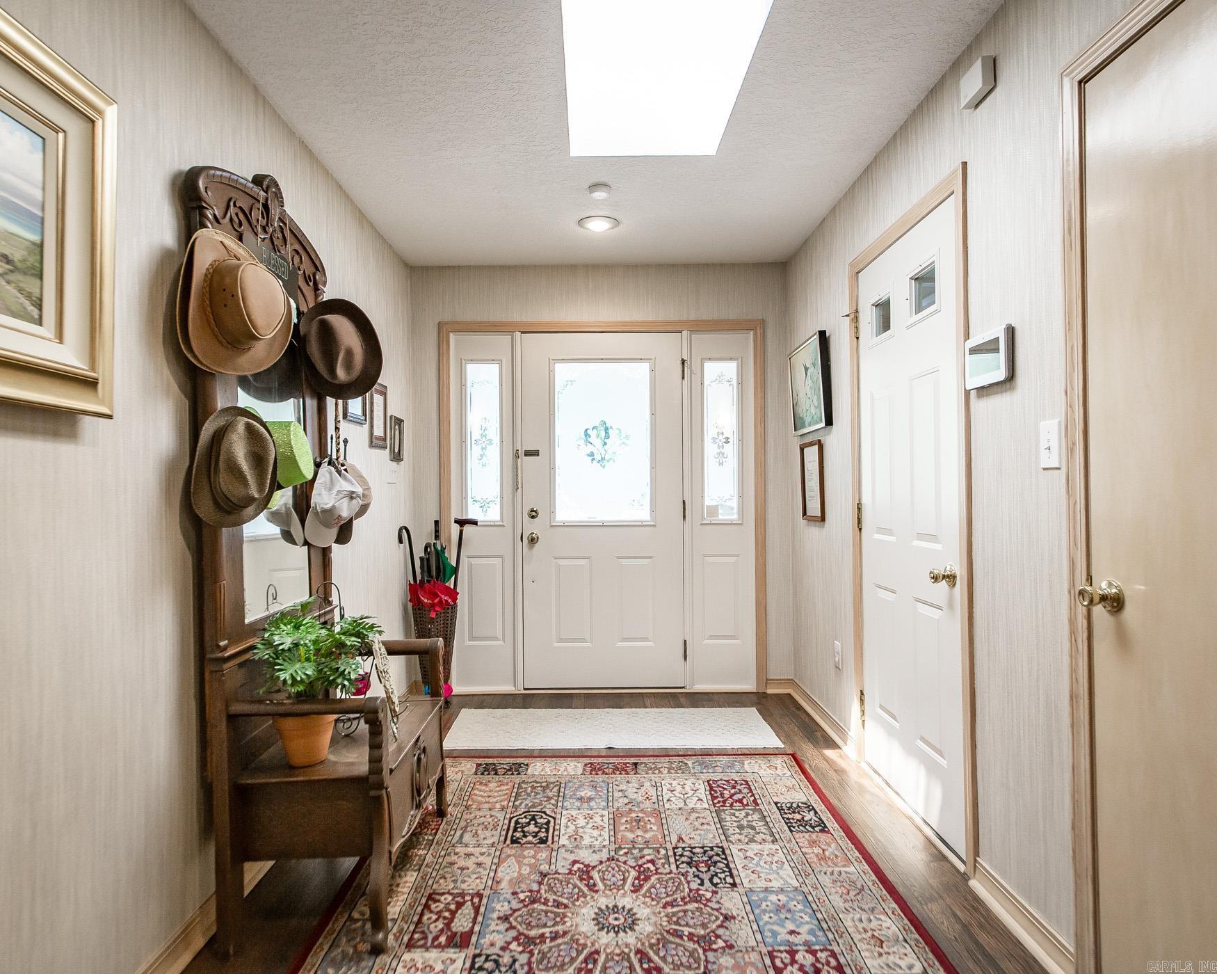 INDIAN HILLS - Residential