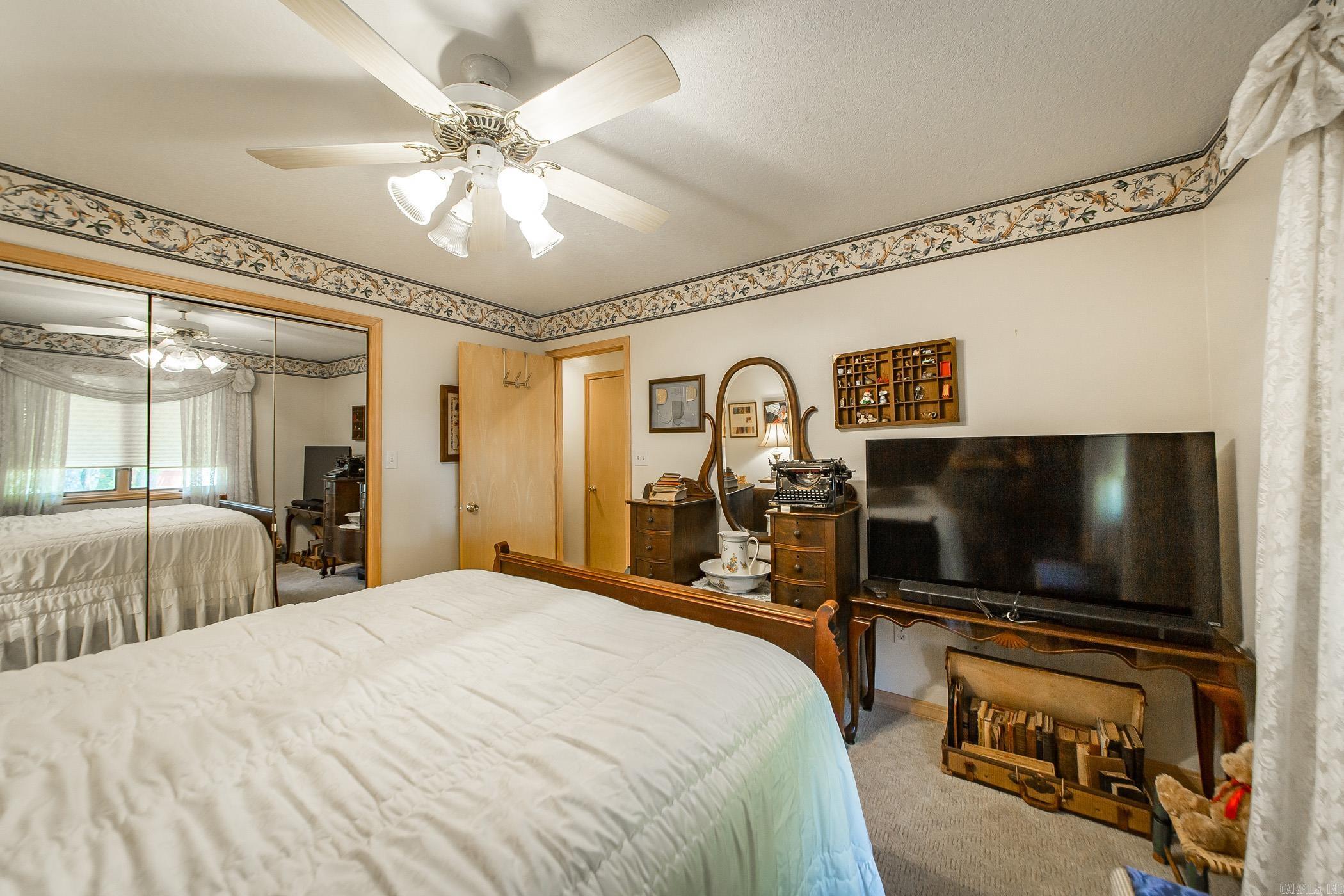 INDIAN HILLS - Residential