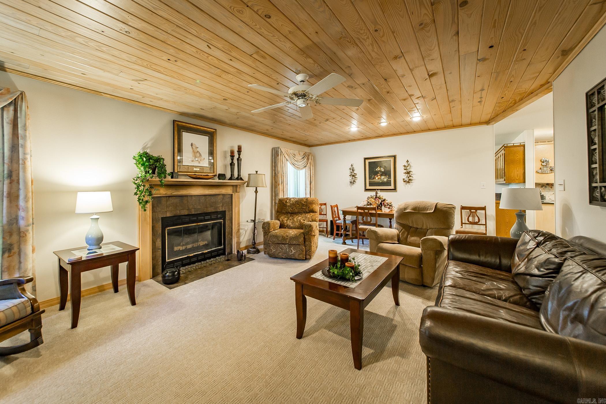 INDIAN HILLS - Residential