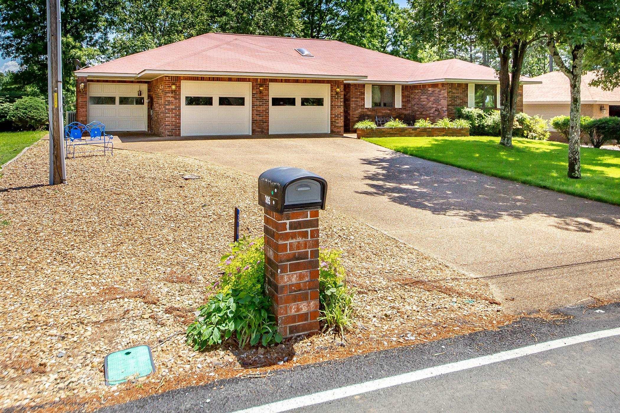 INDIAN HILLS - Residential