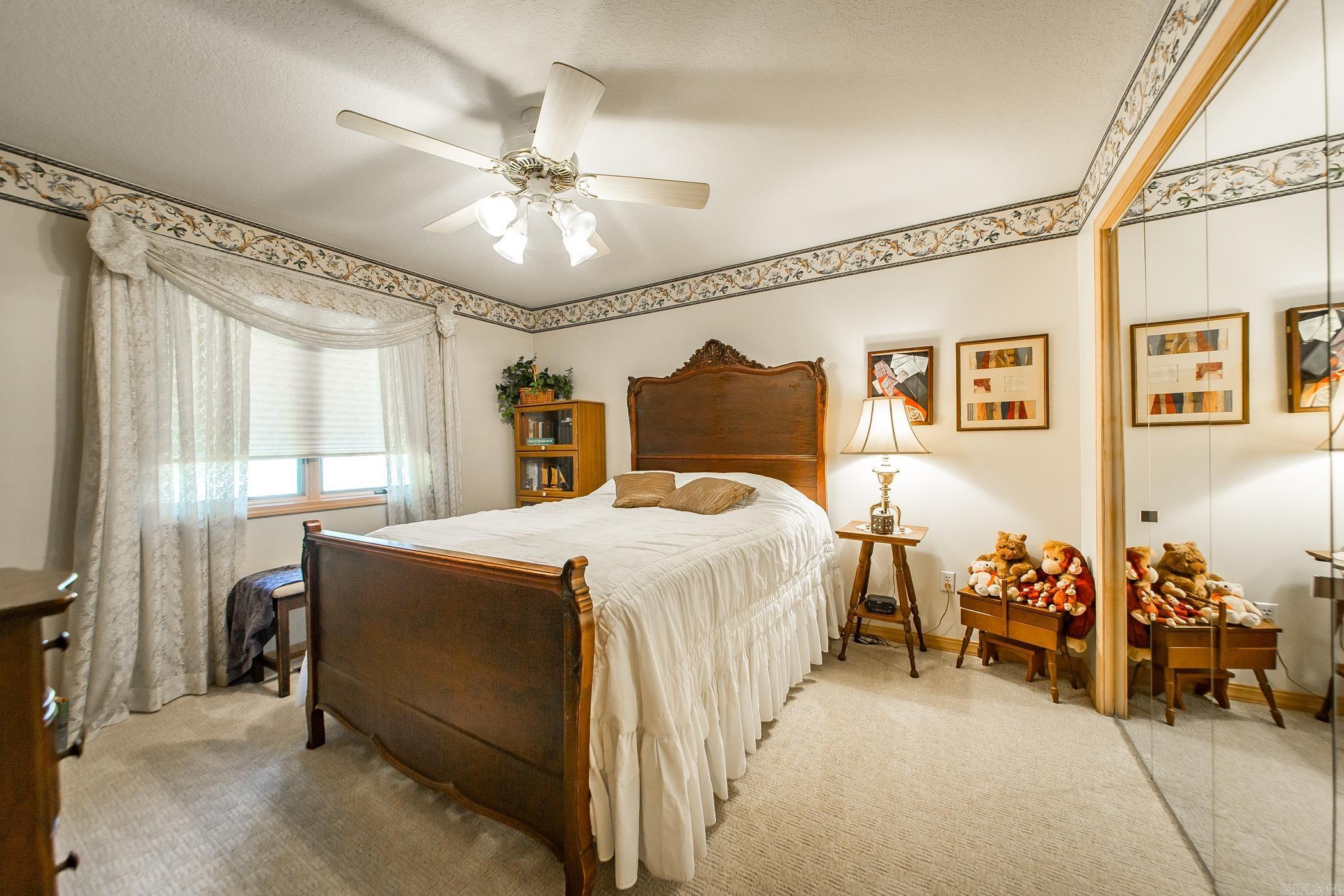 INDIAN HILLS - Residential