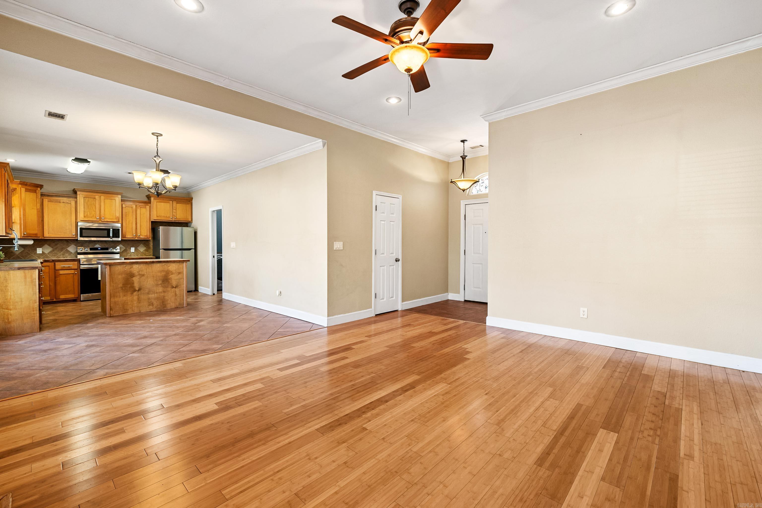 VALLEYCREST - Residential