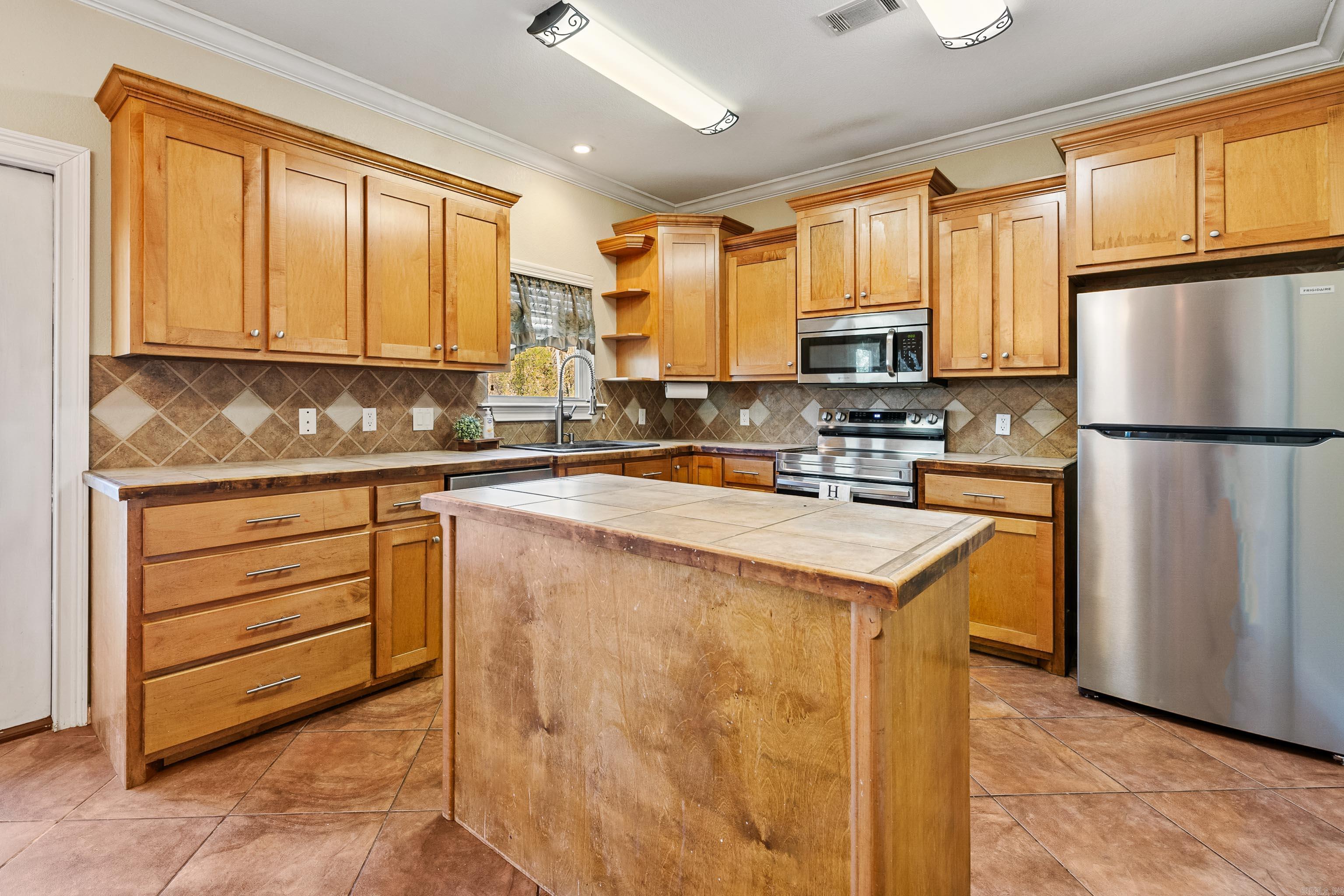 VALLEYCREST - Residential